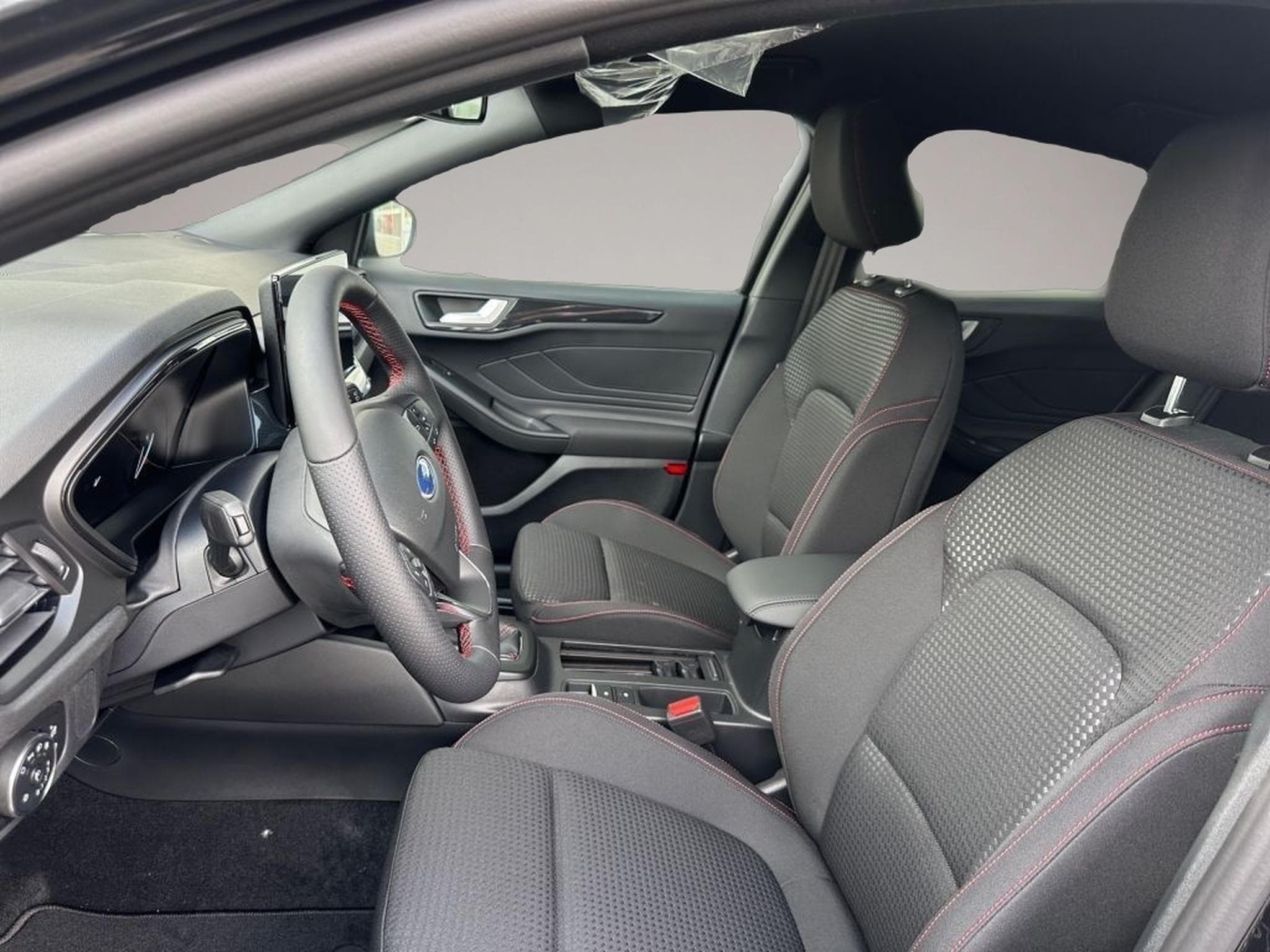 Ford Focus (2025) - Photo 5