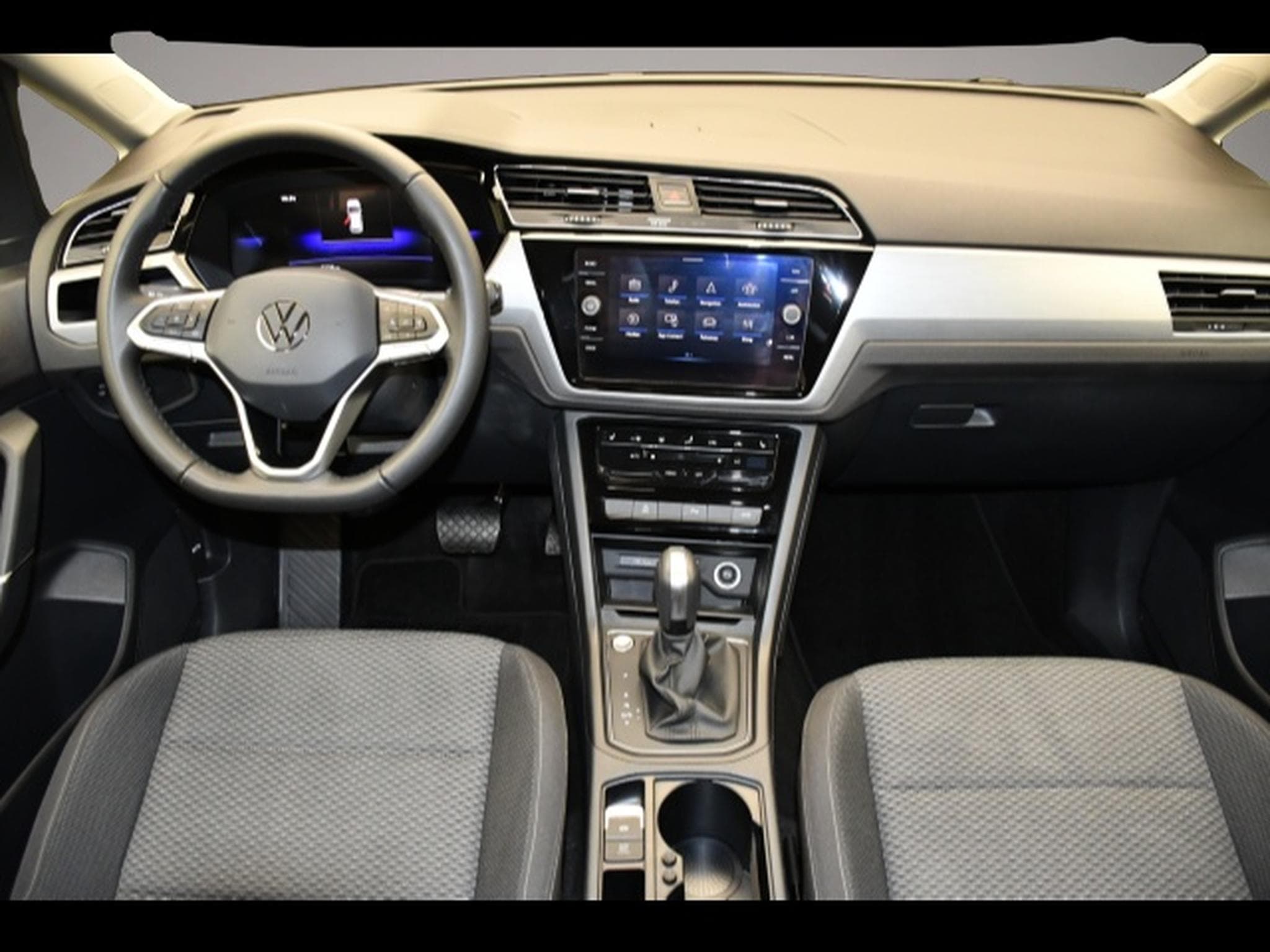 VW Touran (2025) - Photo 4