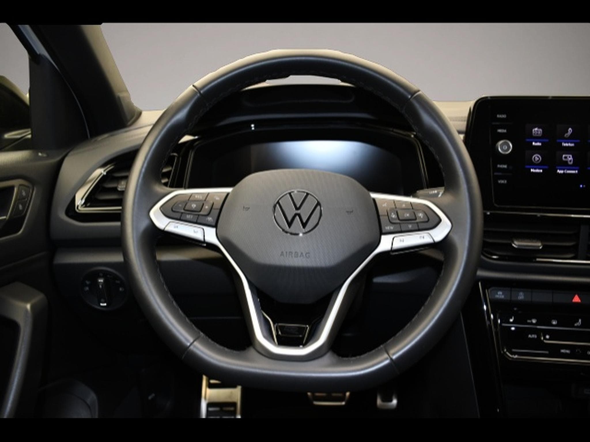 VW T-Roc (2024) - Photo 5
