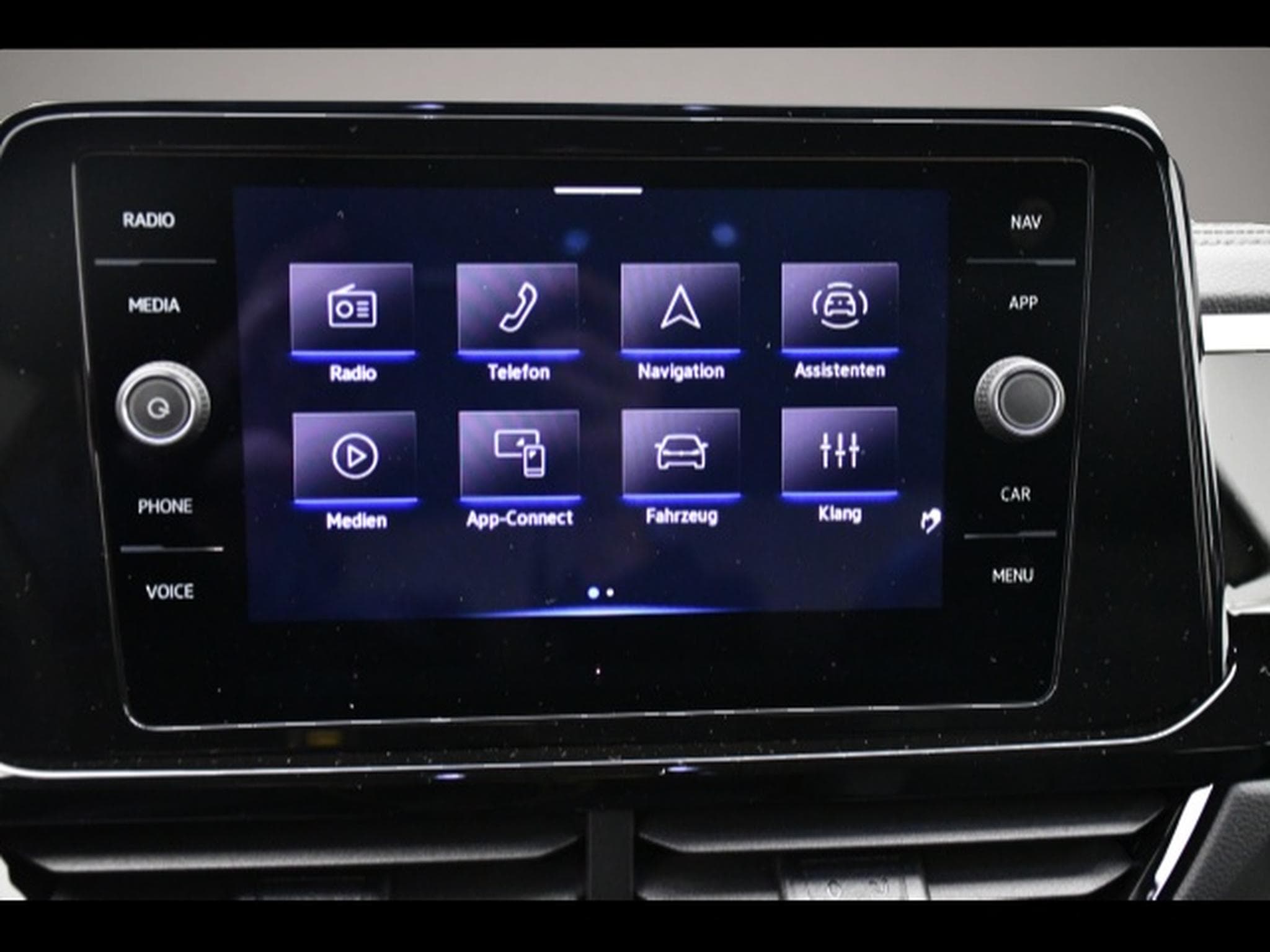 VW T-Roc (2024) - Photo 6