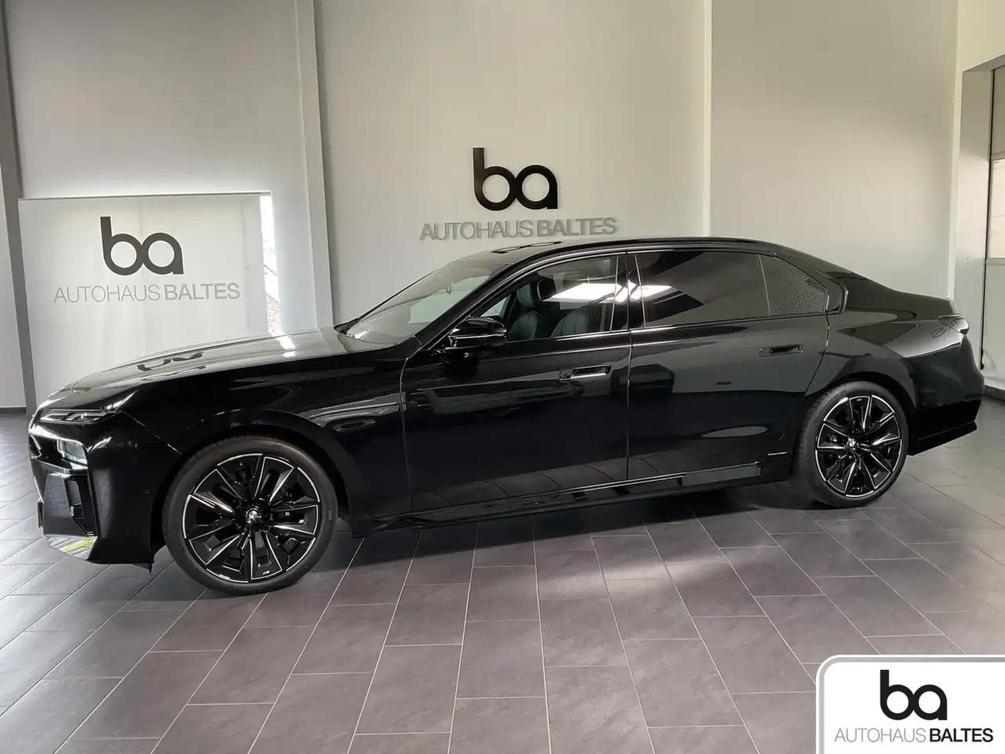 BMW 740 (2026) - Photo 3