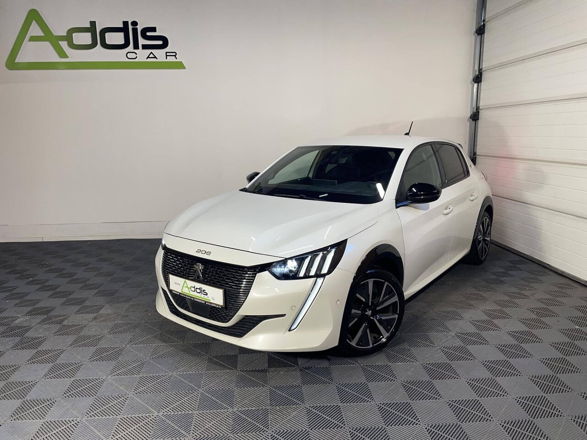 Peugeot 208 1.2 ESSENCE 100 CV GT BLUETOOTH 5P (2021) - Photo 1