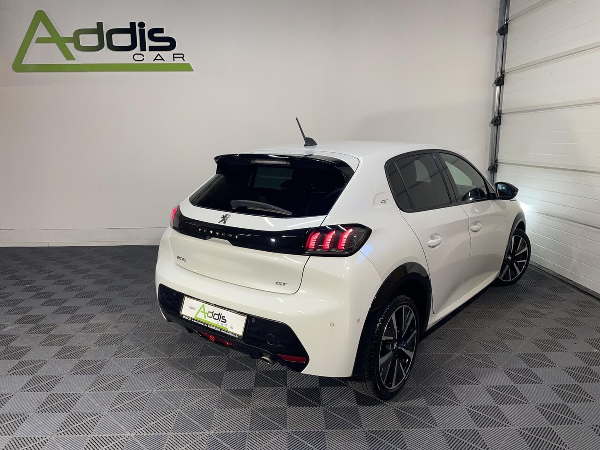Peugeot 208 1.2 ESSENCE 100 CV GT BLUETOOTH 5P (2021) - Photo 2