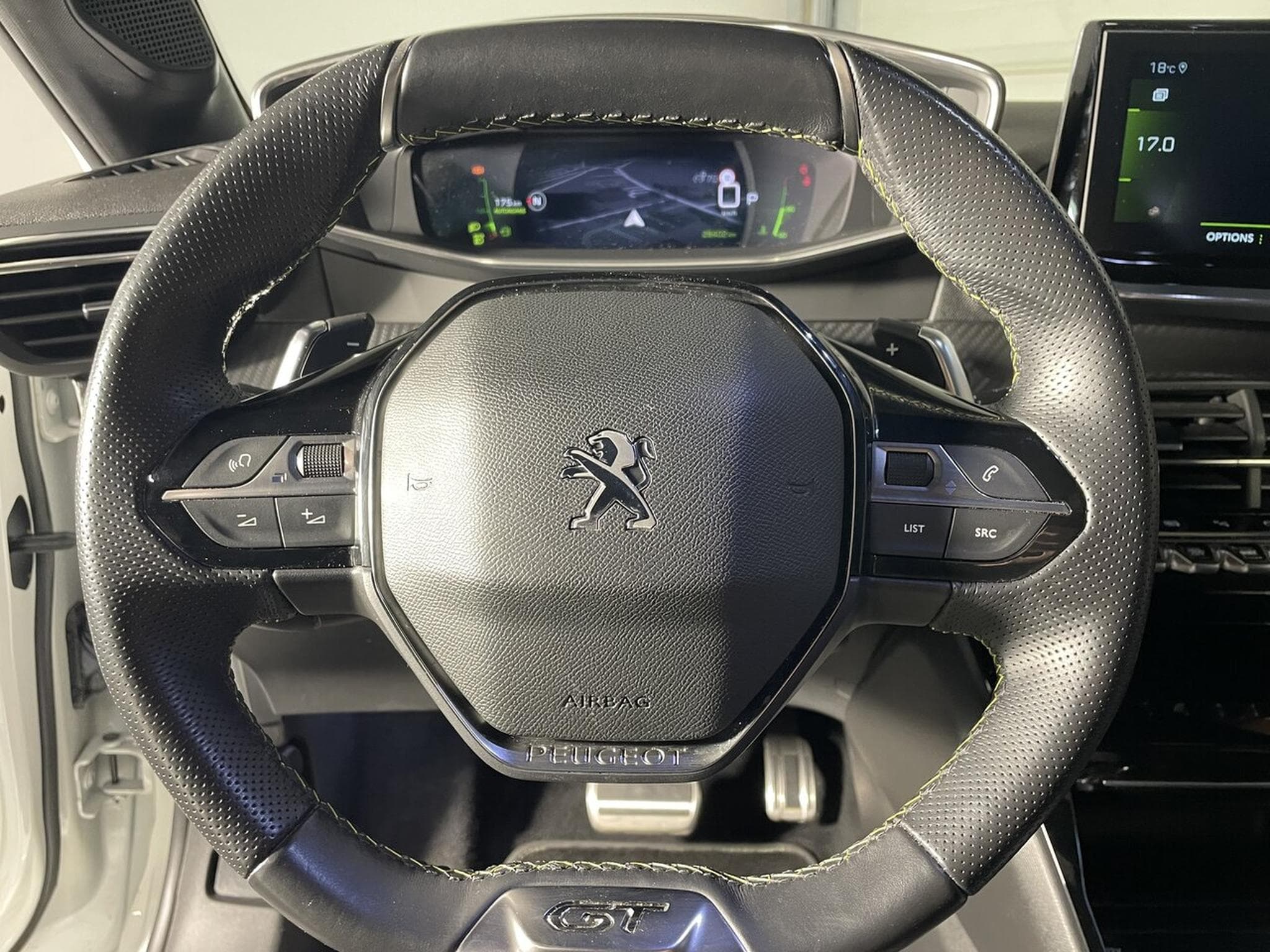 Peugeot 208 1.2 ESSENCE 100 CV GT BLUETOOTH 5P (2021) - Photo 7