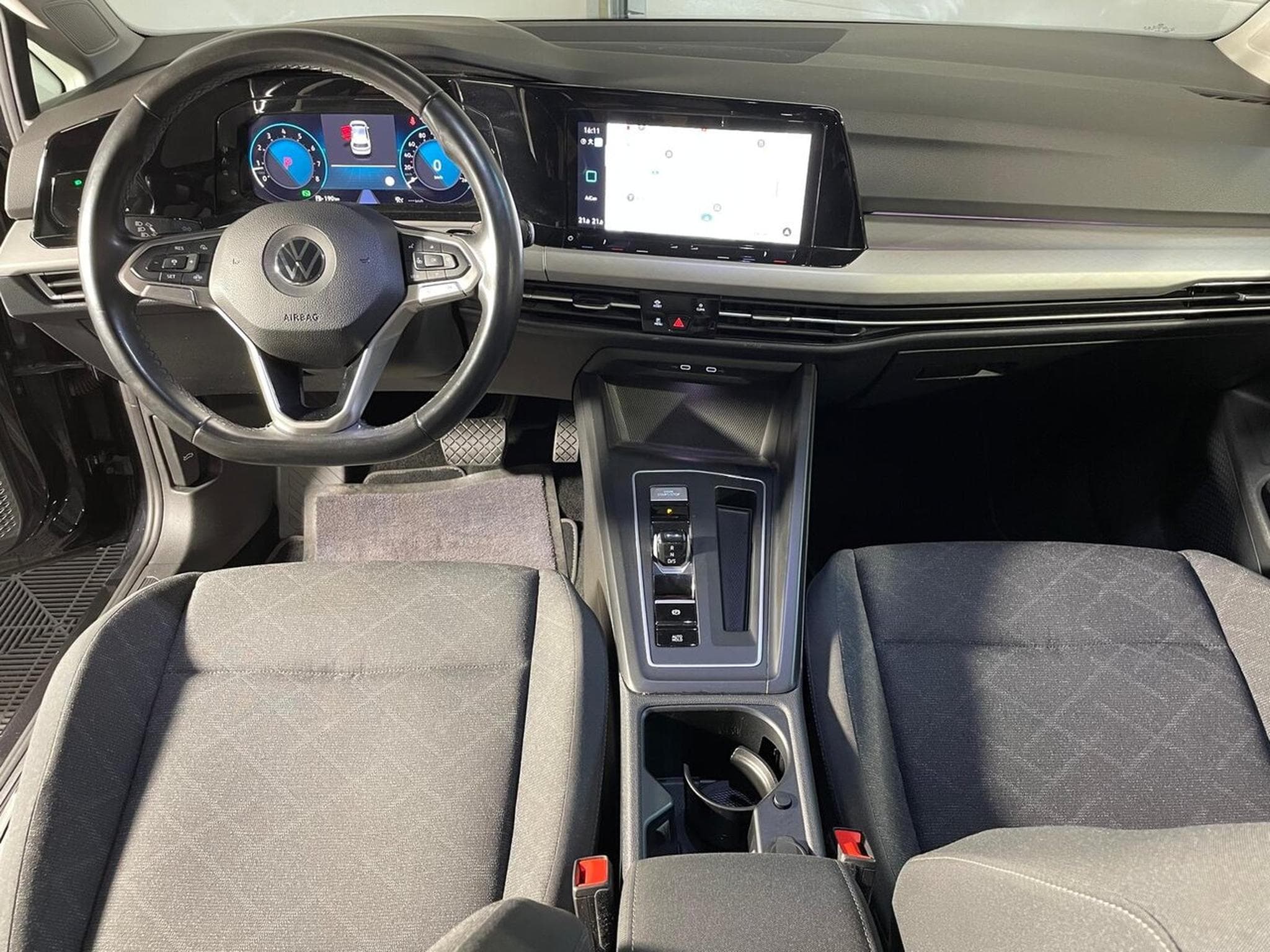 VW Golf VIII 1.5 TSI 130 DSG LIFE GPS CARPLAY VIRTUAL COCKPIT (2021) - Photo 3