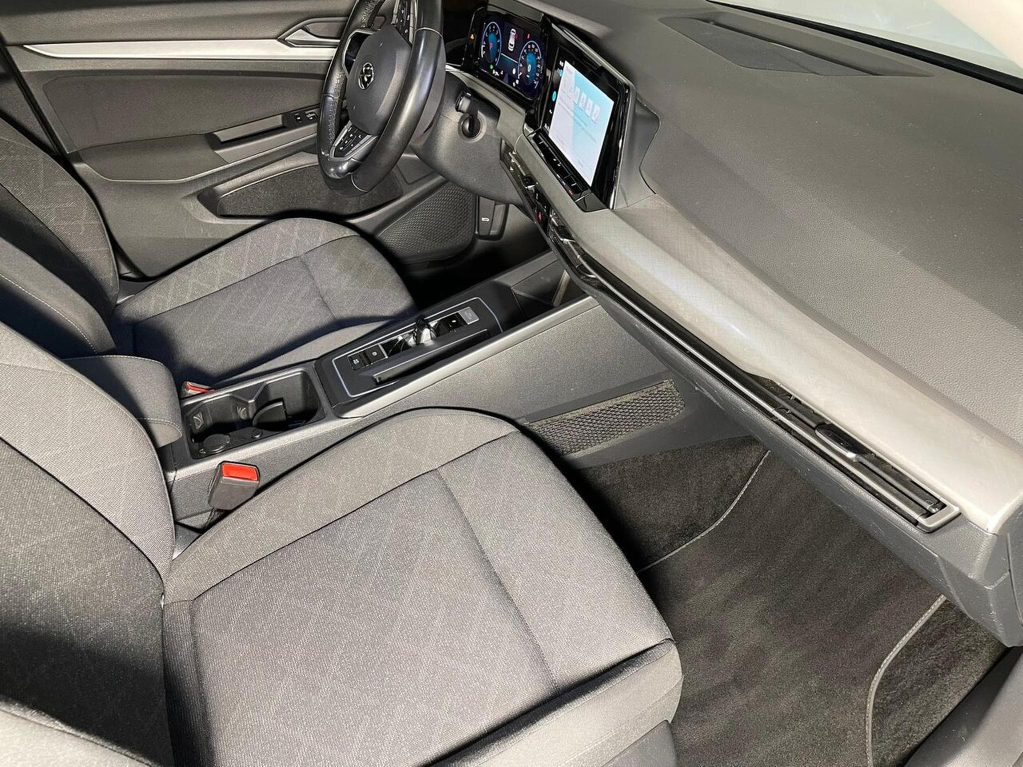 VW Golf VIII 1.5 TSI 130 DSG LIFE GPS CARPLAY VIRTUAL COCKPIT (2021) - Photo 9