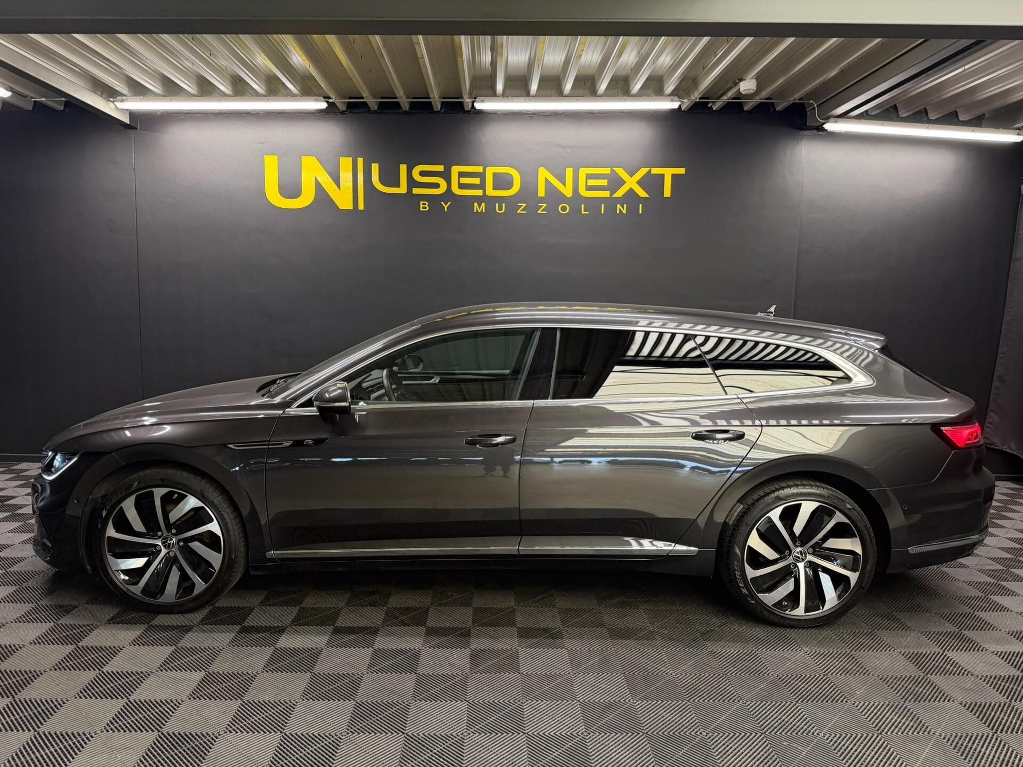 VW Arteon Shooting Brake R-Line PHEV 218CV DSG  CAMERA/CUIR/IQ LIGHT (2022) - Foto 5