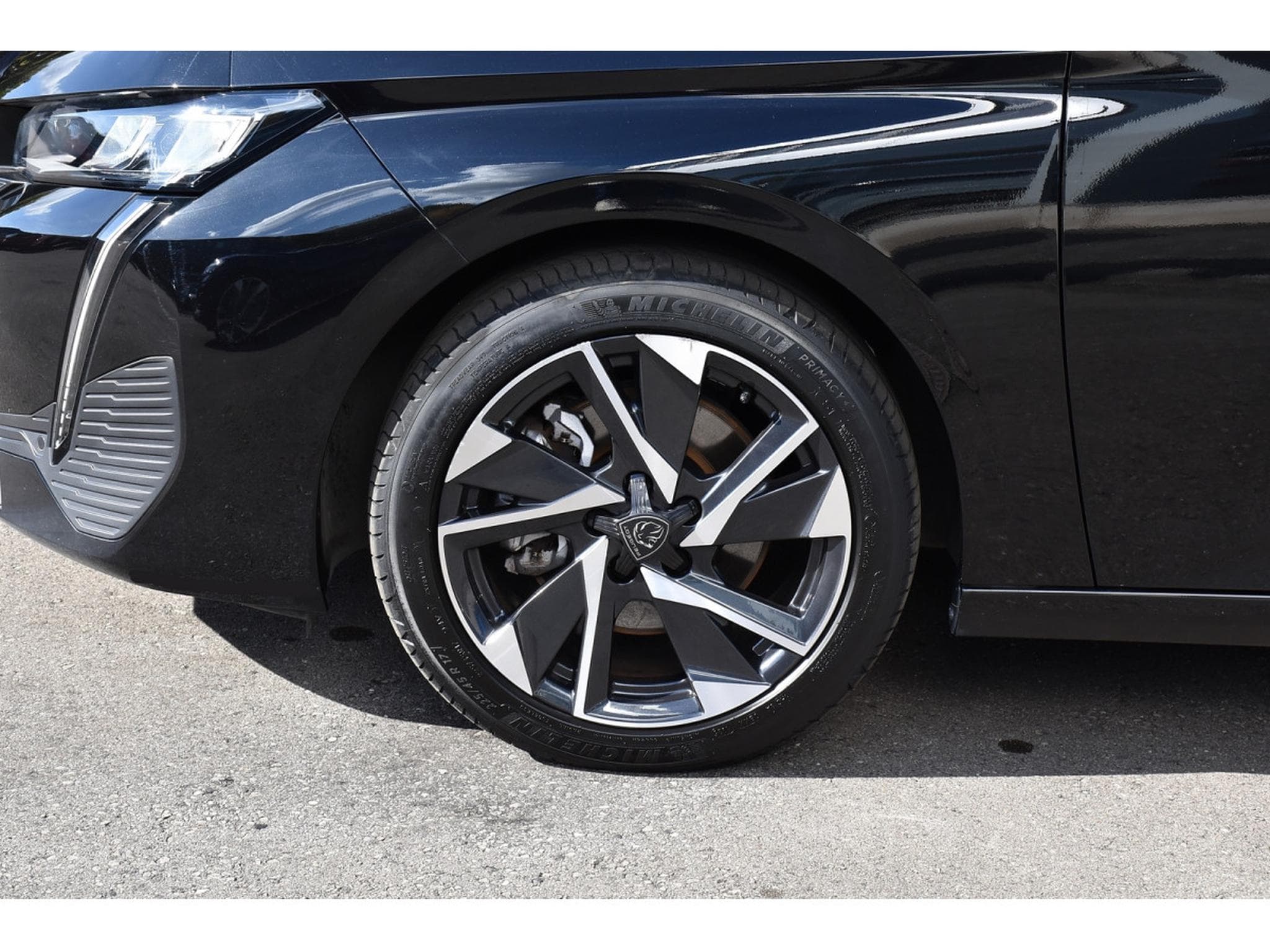 Peugeot 308 1.2 Hybrid 145 e-DCS6 Allure ACC CAM360 LANE 1° MAIN (2025) - Photo 5