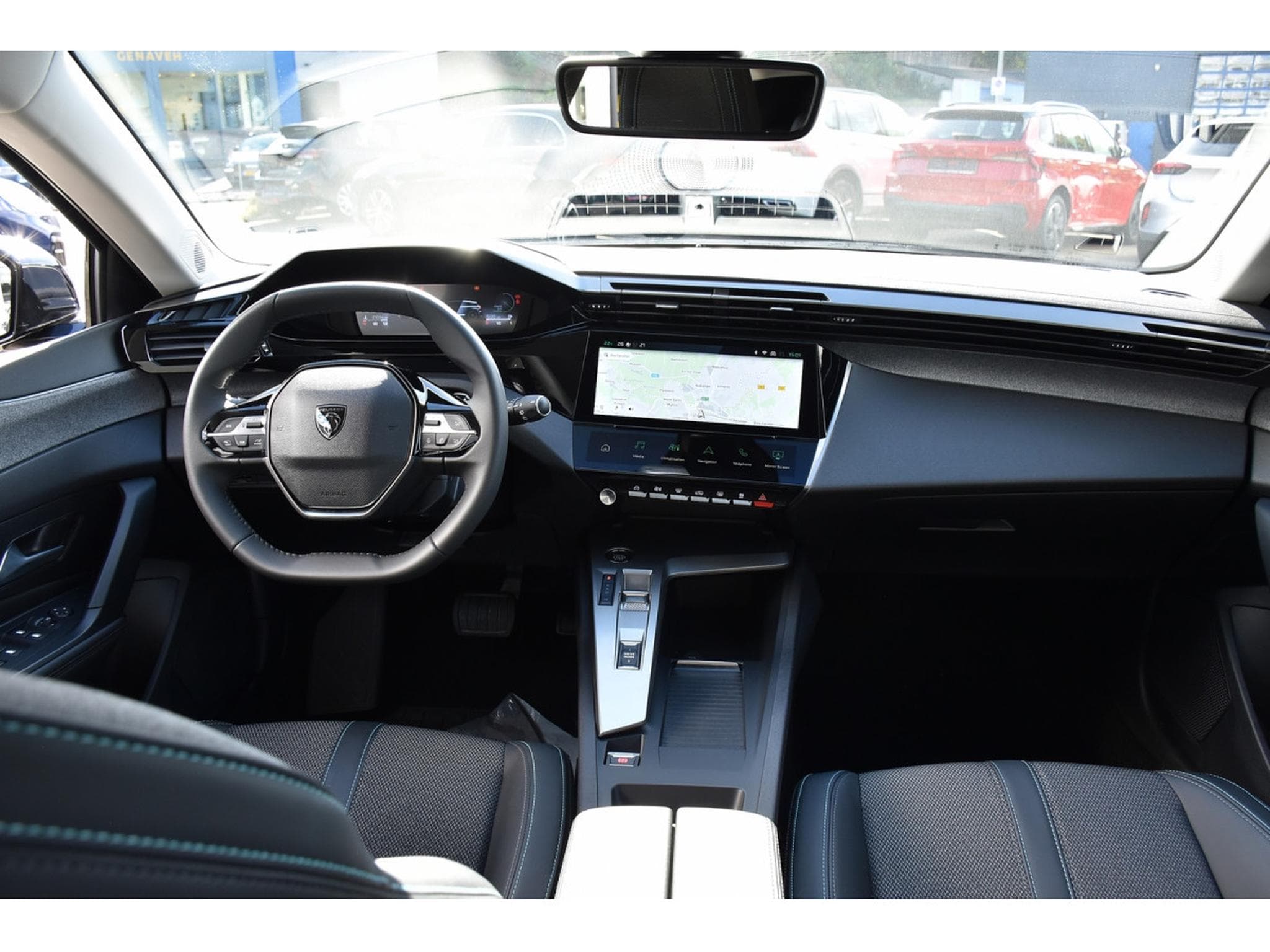 Peugeot 308 1.2 Hybrid 145 e-DCS6 Allure ACC CAM360 LANE 1° MAIN (2025) - Photo 9