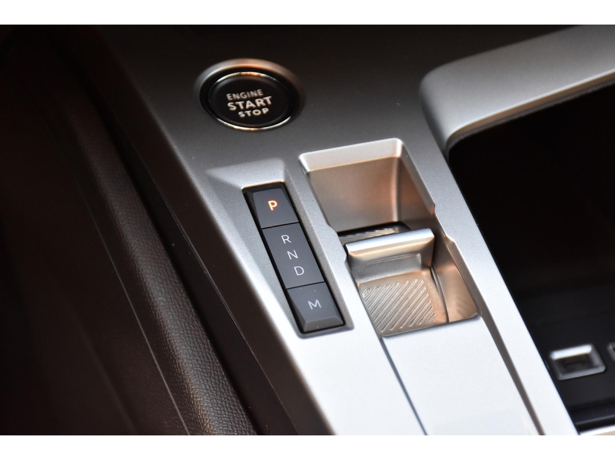 Peugeot 308 1.2 Hybrid 145 e-DCS6 Allure ACC CAM360 LANE 1° MAIN (2025) - Photo 22