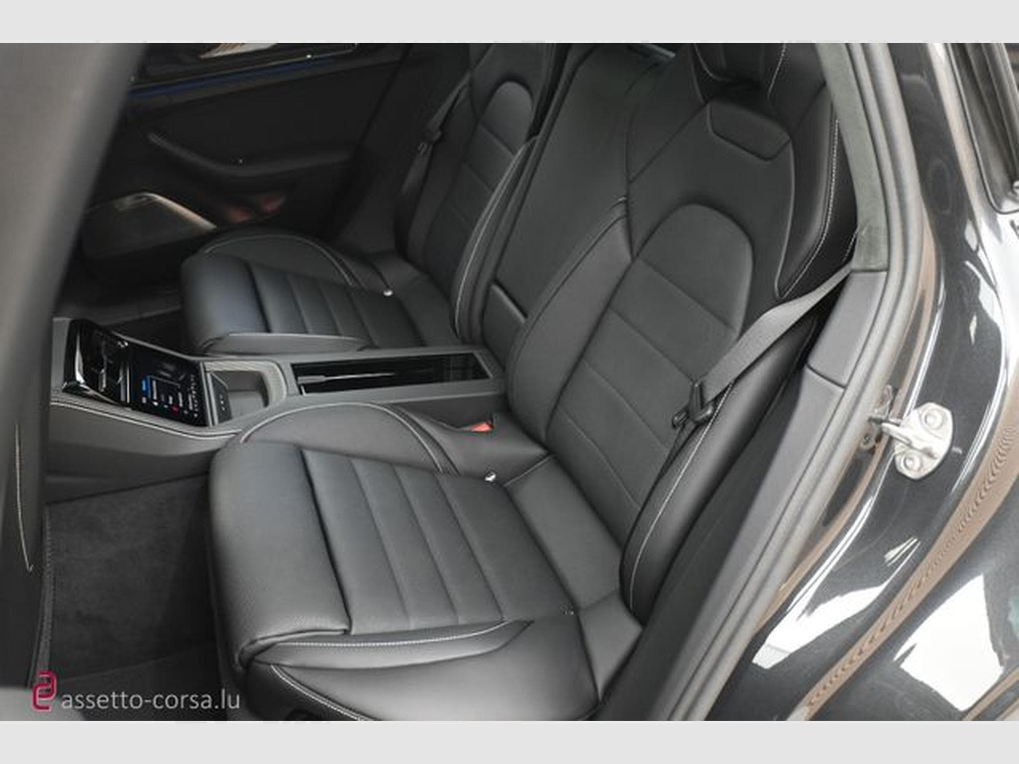 Porsche Panamera Panamera Turbo S EHybrid*PCCB*Burmester*Pano*PPF (2025) - Photo 22