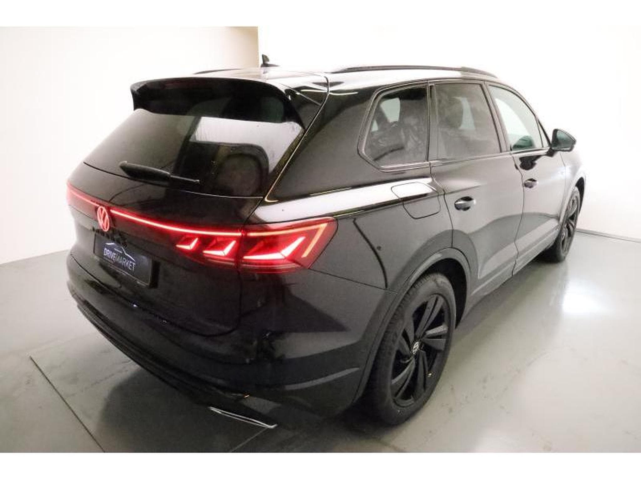 VW Touareg R-Line (2026) - Foto 23