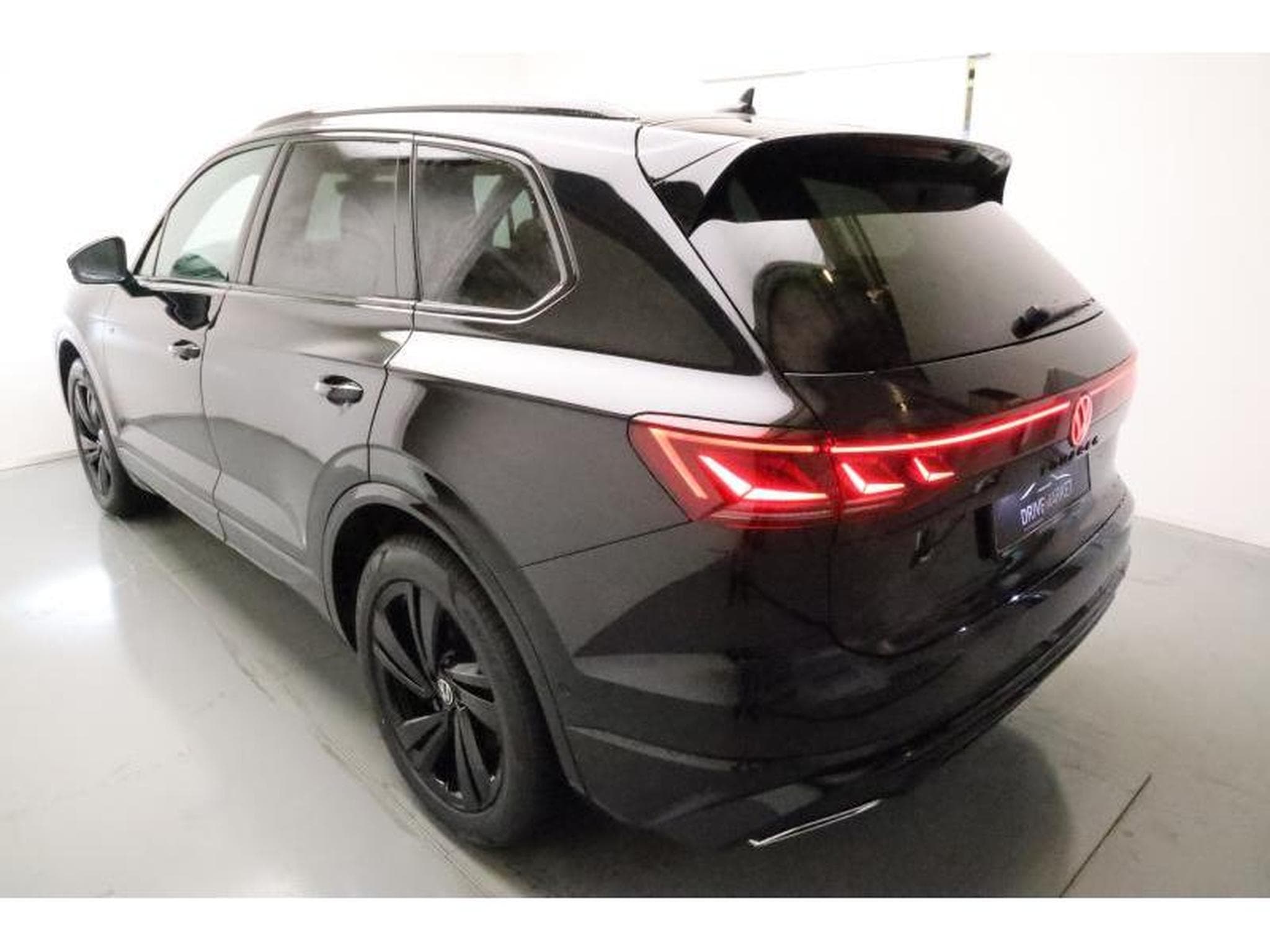 VW Touareg R-Line (2026) - Foto 25