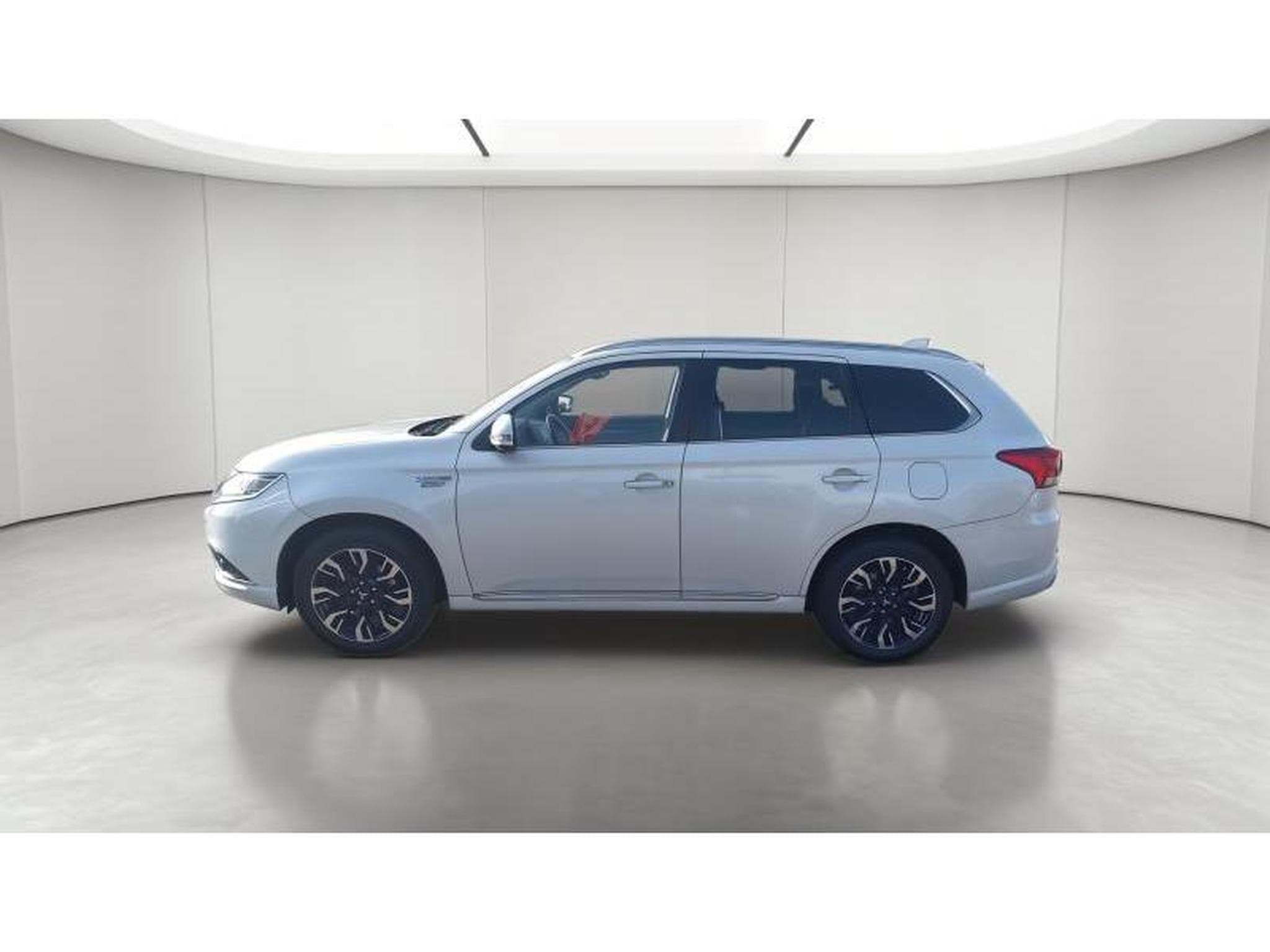 Mitsubishi Outlander PHEV (2019) - Foto 2