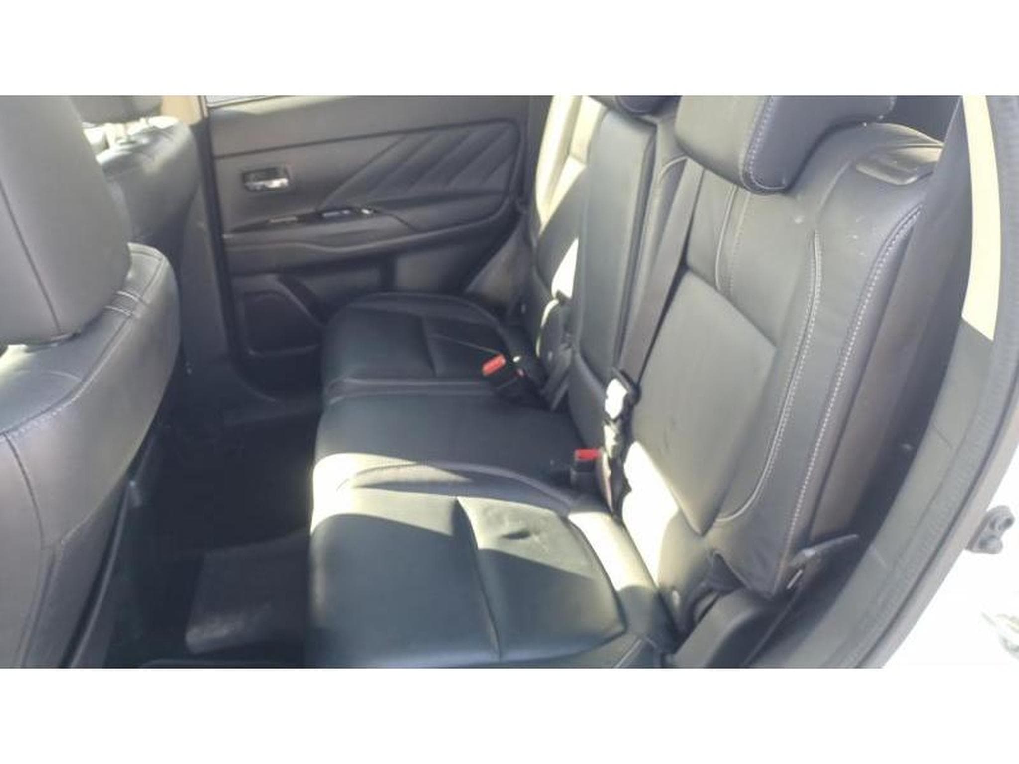 Mitsubishi Outlander PHEV (2019) - Foto 11