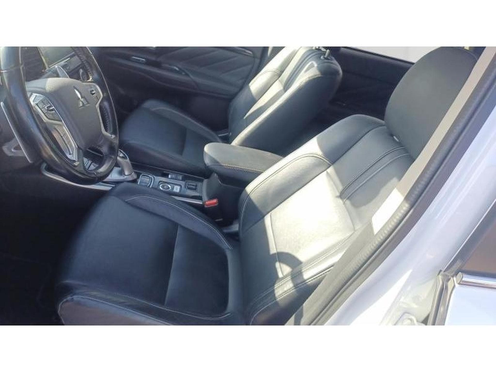 Mitsubishi Outlander PHEV (2019) - Foto 17