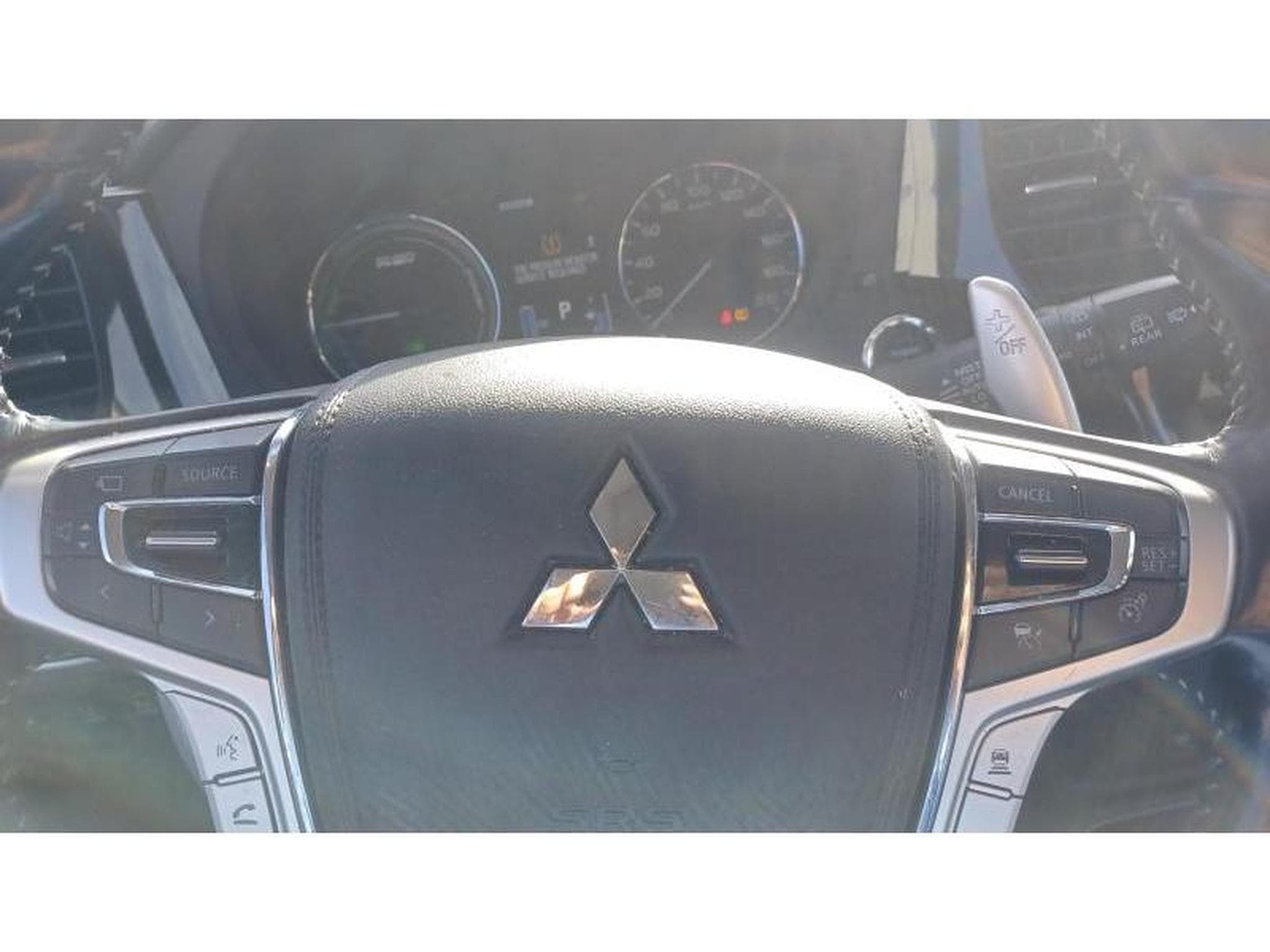 Mitsubishi Outlander PHEV (2019) - Foto 19