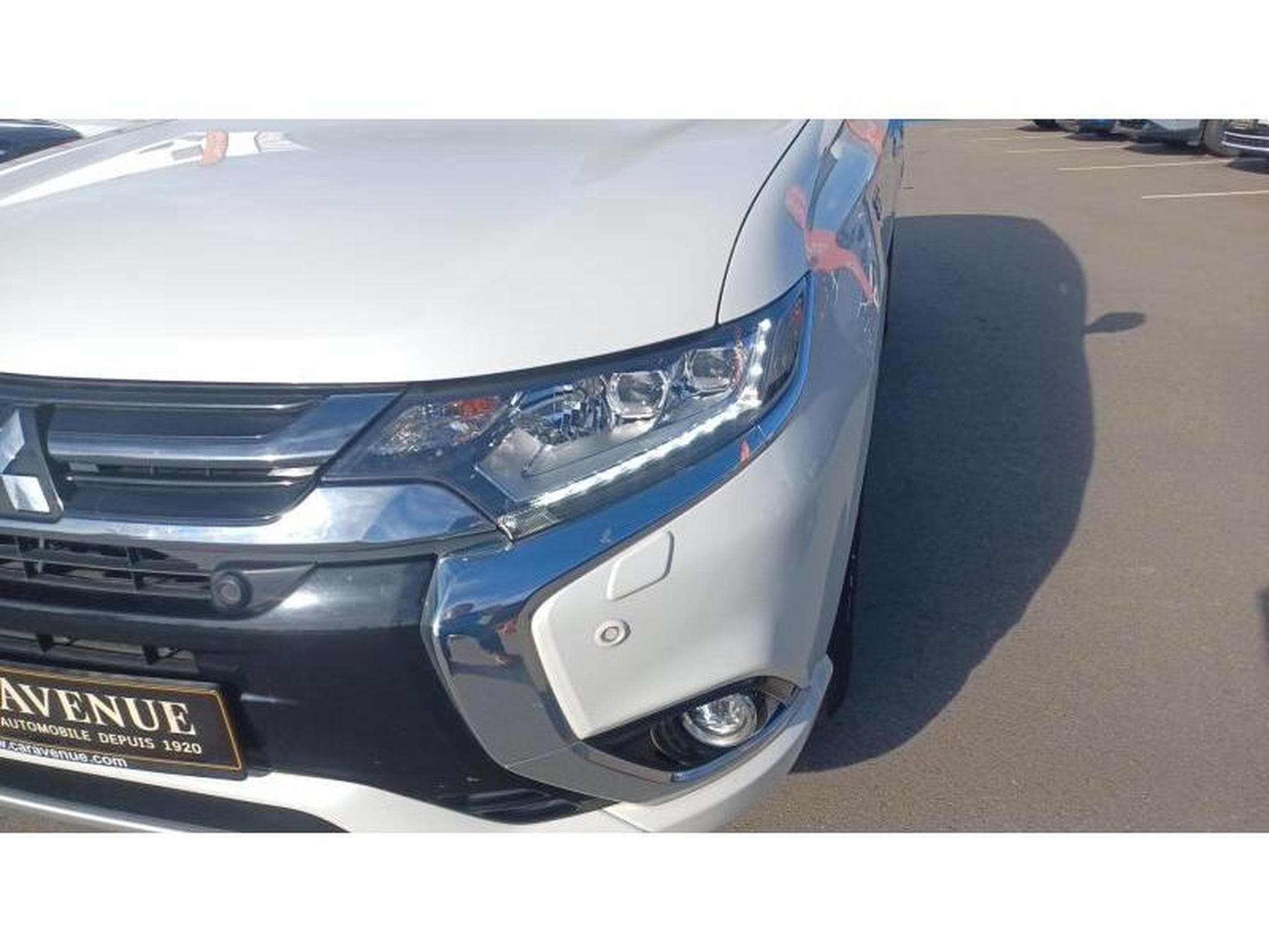 Mitsubishi Outlander PHEV (2019) - Foto 24