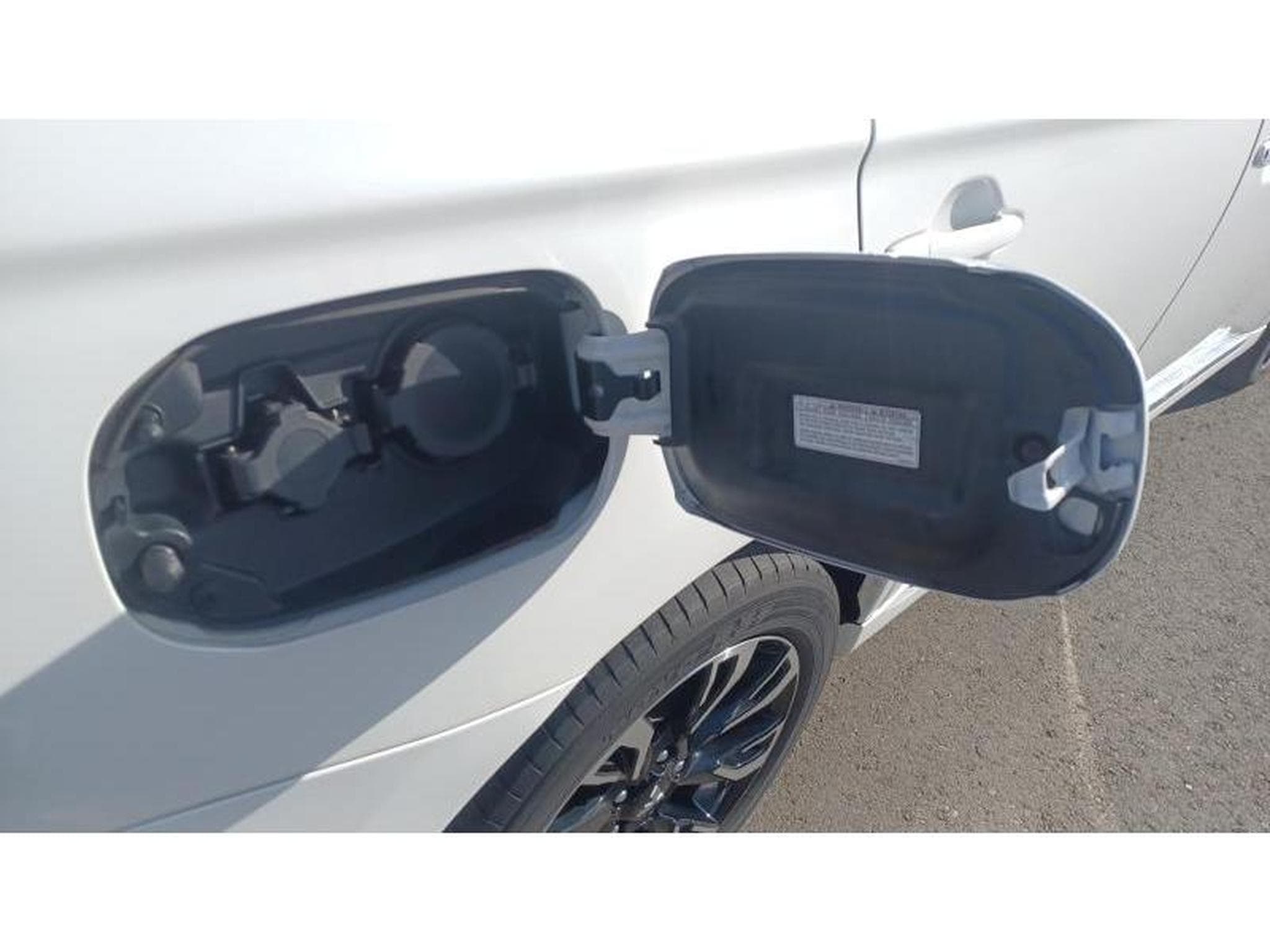 Mitsubishi Outlander PHEV (2019) - Foto 29