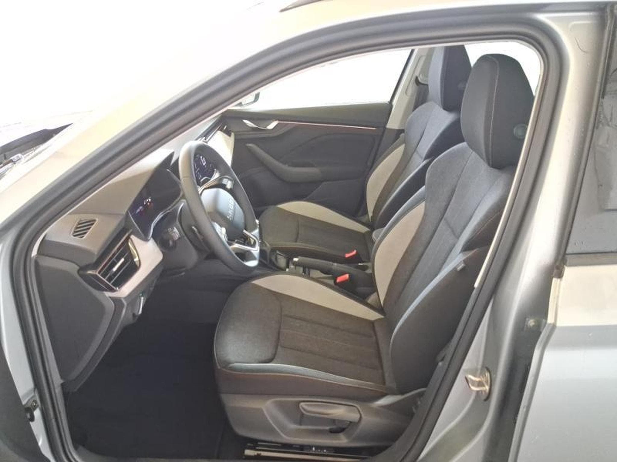Skoda Kamiq Selection (2026) - Foto 4