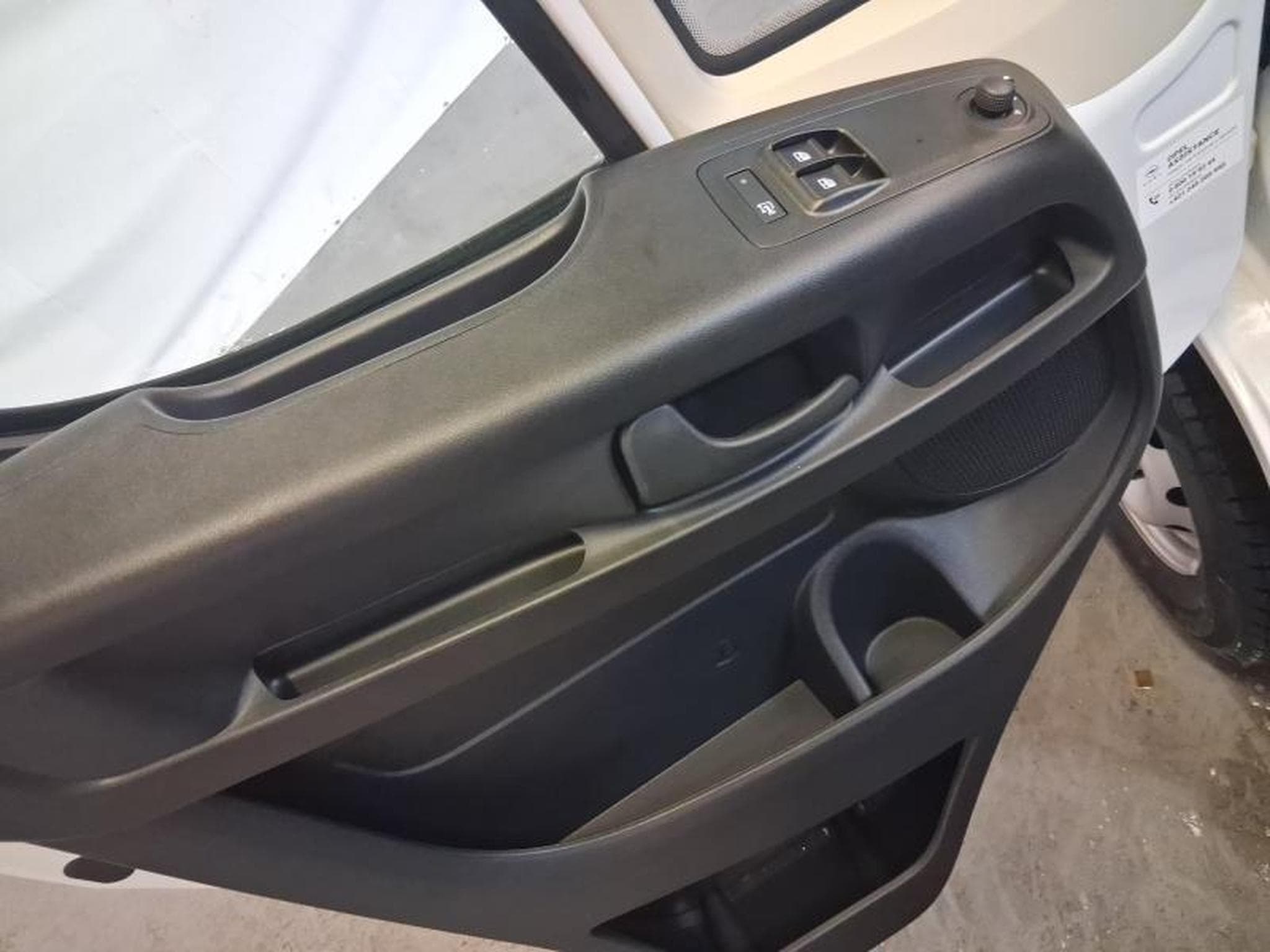 Opel Movano L3H2 (2025) - Foto 9