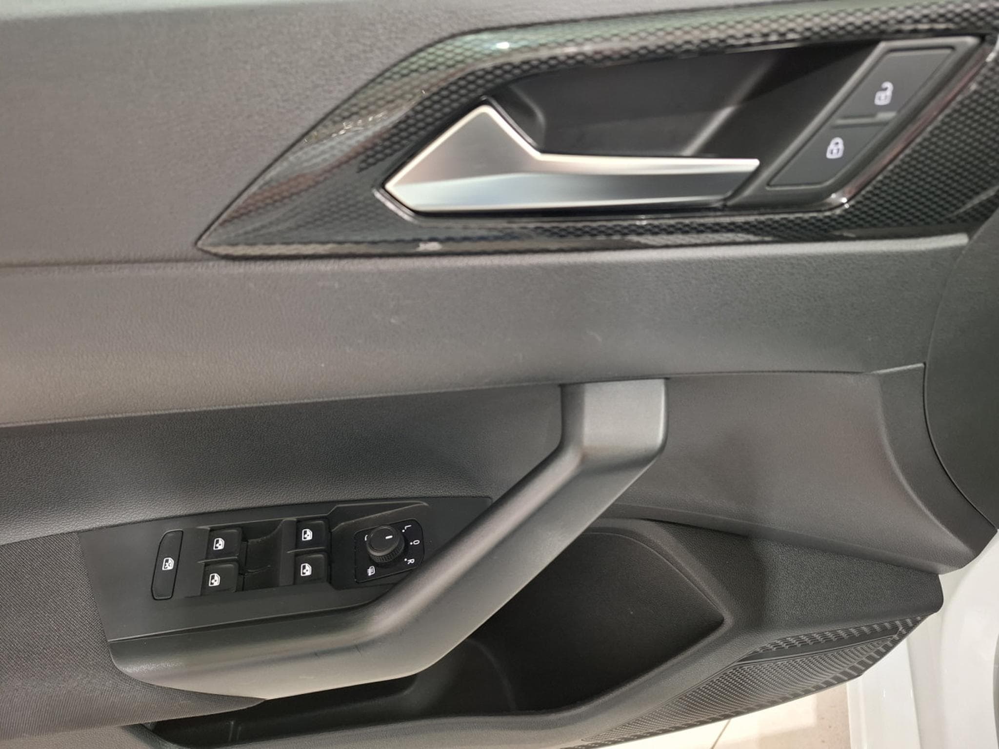 VW Polo 1.0 TSI 95 LIFE, 1 HAND, DIGITAL COCKPIT, CARPLAY, NAVI, FRA (2023) - Photo 12