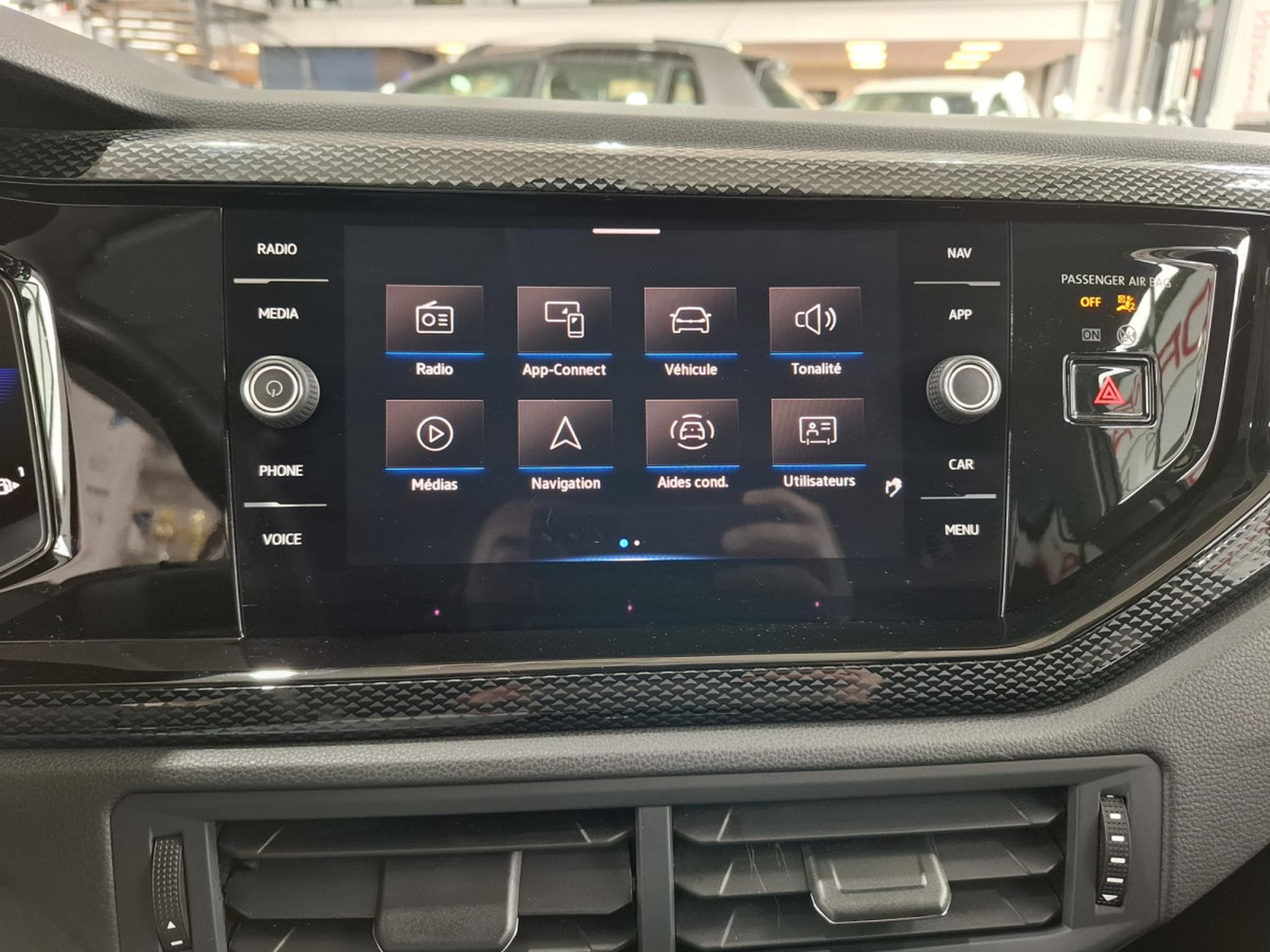 VW Polo 1.0 TSI 95 LIFE, 1 HAND, DIGITAL COCKPIT, CARPLAY, NAVI, FRA (2023) - Photo 14