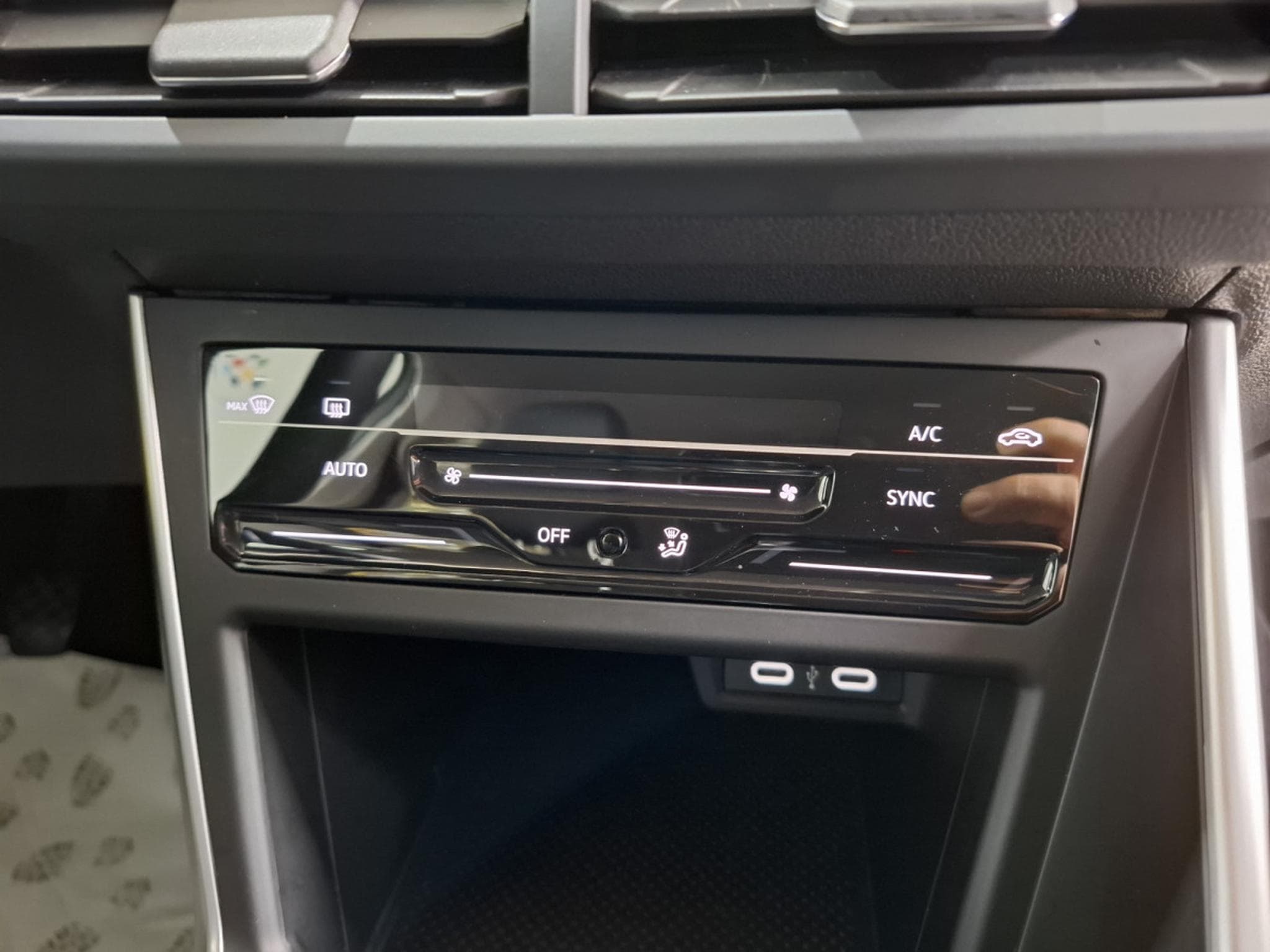 VW Polo 1.0 TSI 95 LIFE, 1 HAND, DIGITAL COCKPIT, CARPLAY, NAVI, FRA (2023) - Photo 8