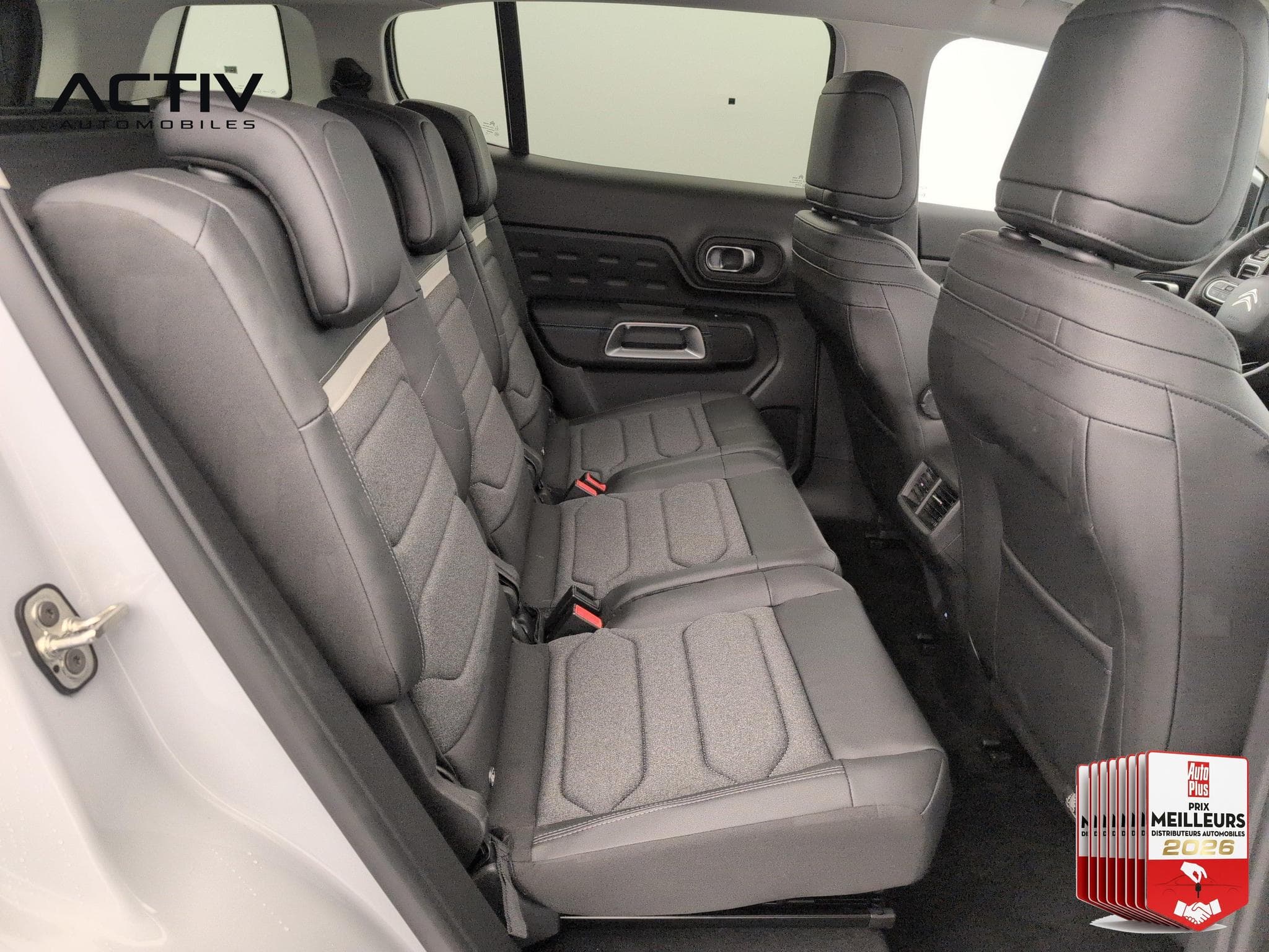 Citroën C5 Aircross BlueHDi 130 EAT8 Max (2025) - Photo 10