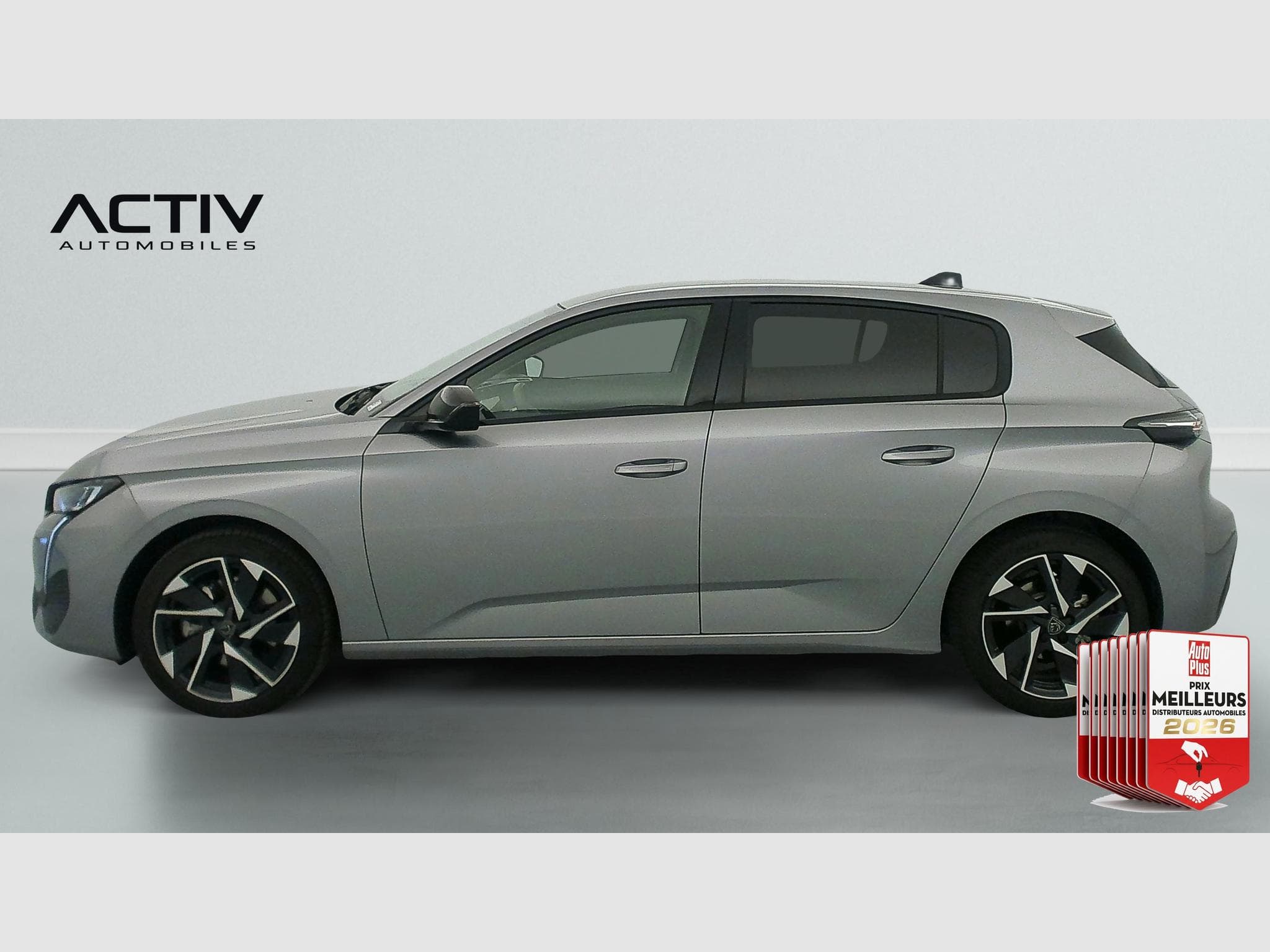 Peugeot 308 Hybrid 145 e-DCS6 Allure (2025) - Photo 4