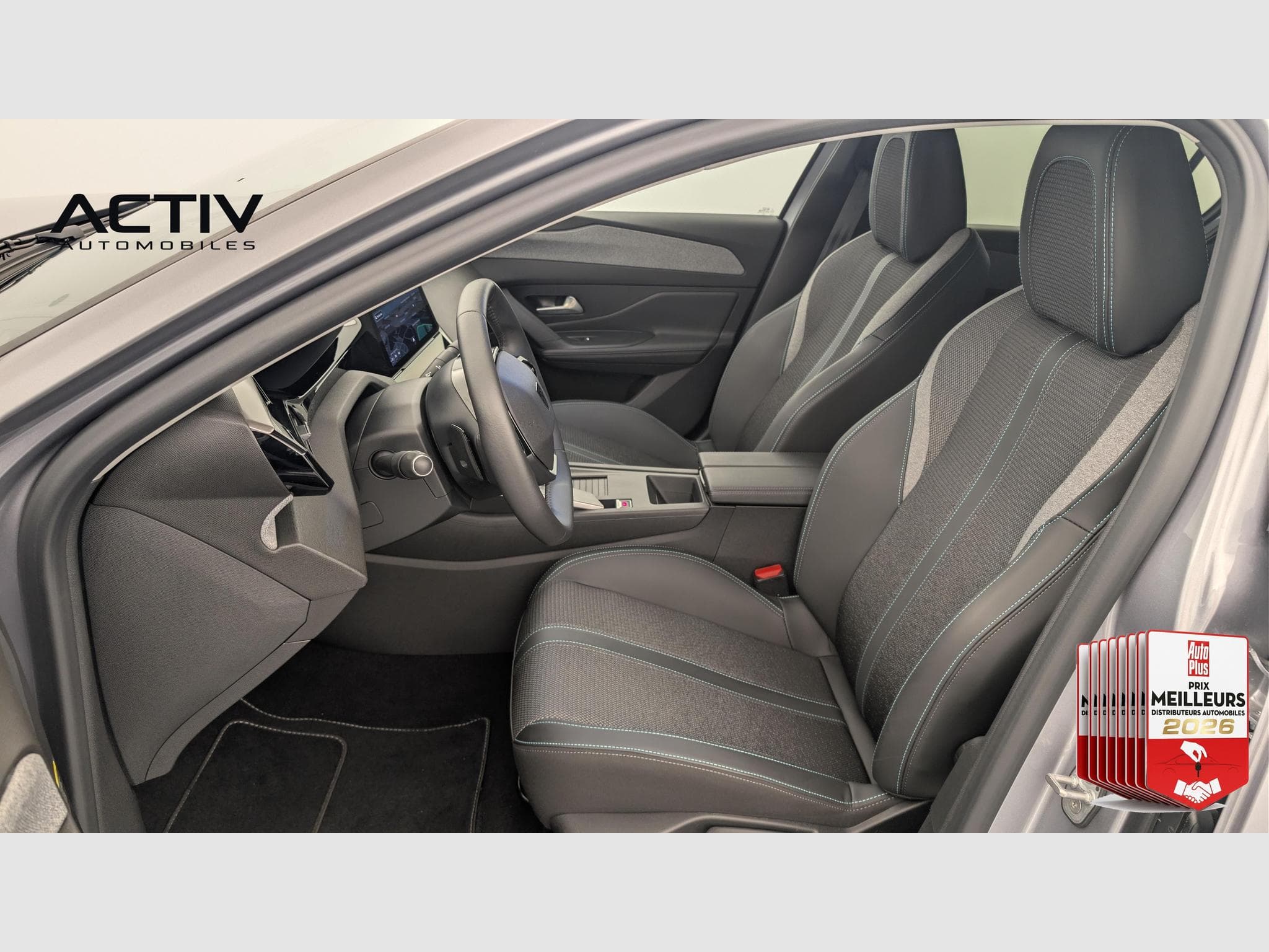 Peugeot 308 Hybrid 145 e-DCS6 Allure (2025) - Photo 16