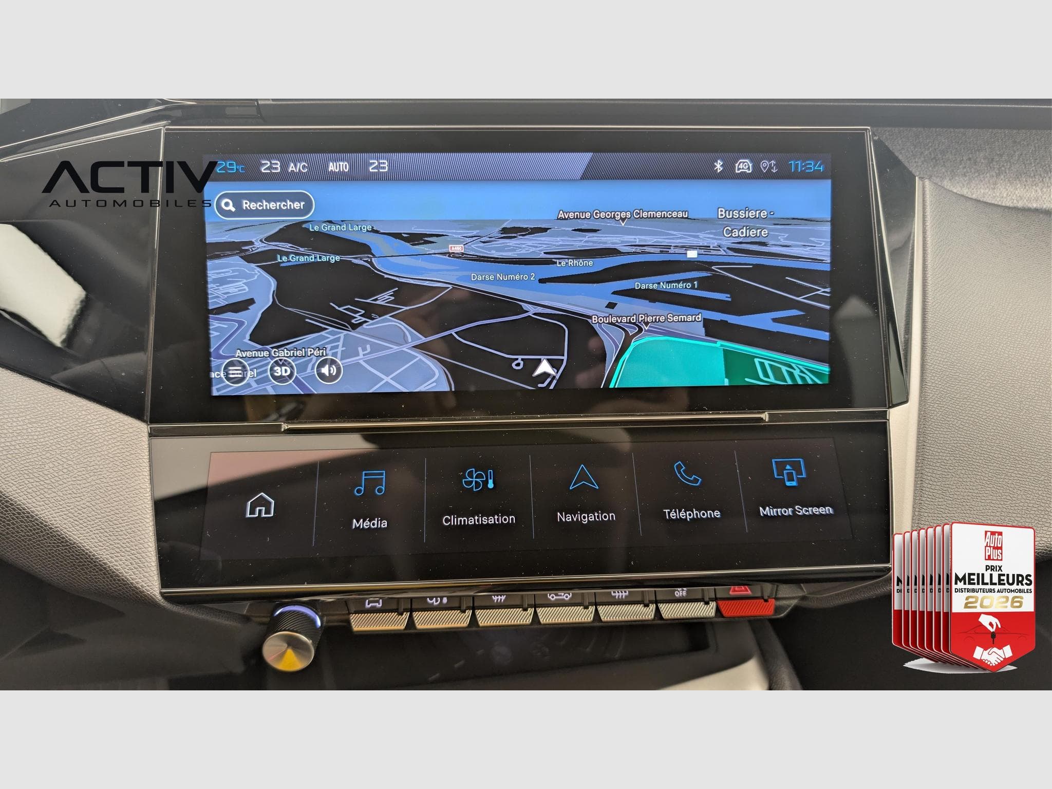 Peugeot 308 Hybrid 145 e-DCS6 Allure (2025) - Photo 18