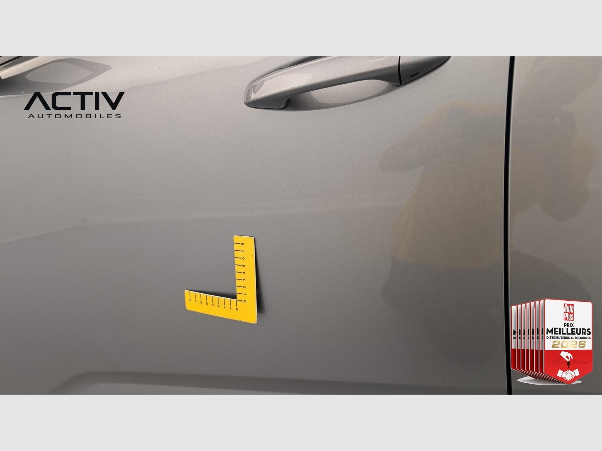 Peugeot 308 Hybrid 145 e-DCS6 Allure (2025) - Photo 28