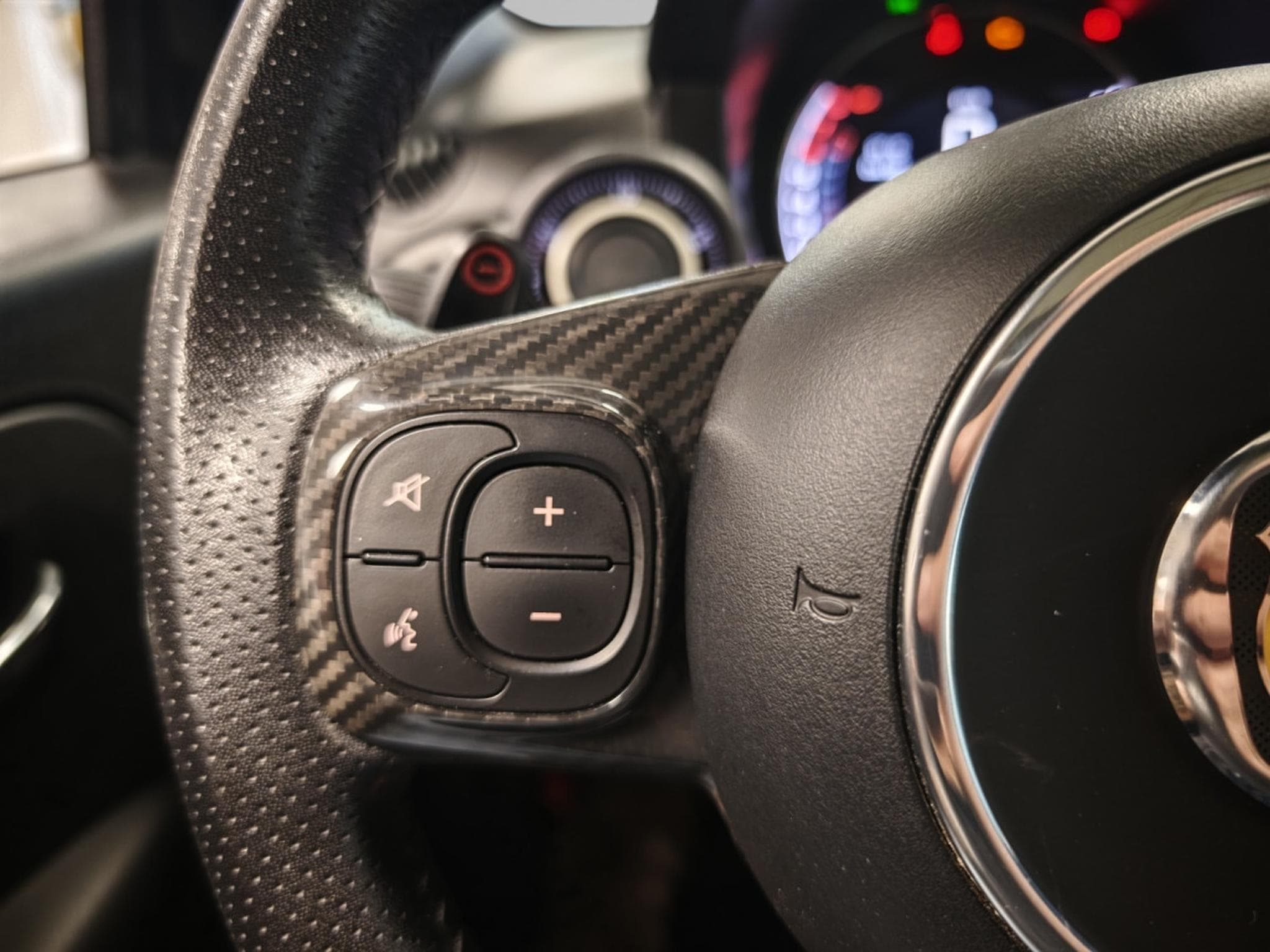 Abarth 595 Competizione 1.4 (2020) - Photo 17