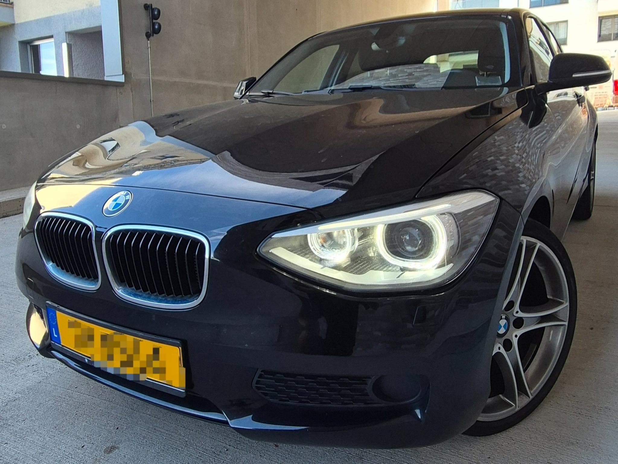 BMW 114 114d Sport 95cv (2015) - Foto 1