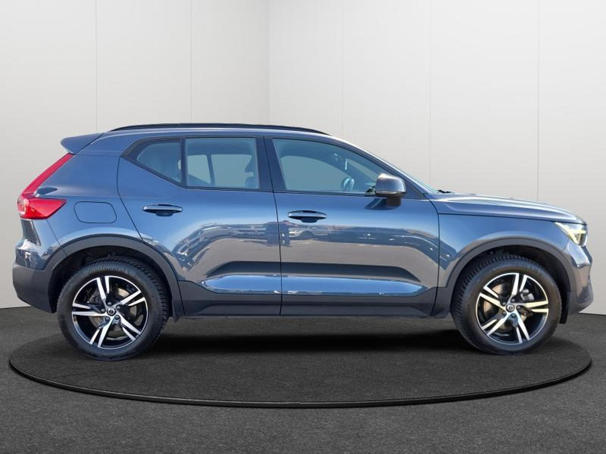 Volvo XC40 B3 Plus Dark / Essence 2026 (2025) - Foto 6