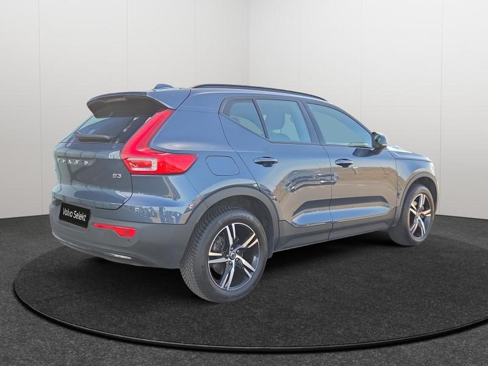 Volvo XC40 B3 Plus Dark / Essence 2026 (2025) - Foto 5
