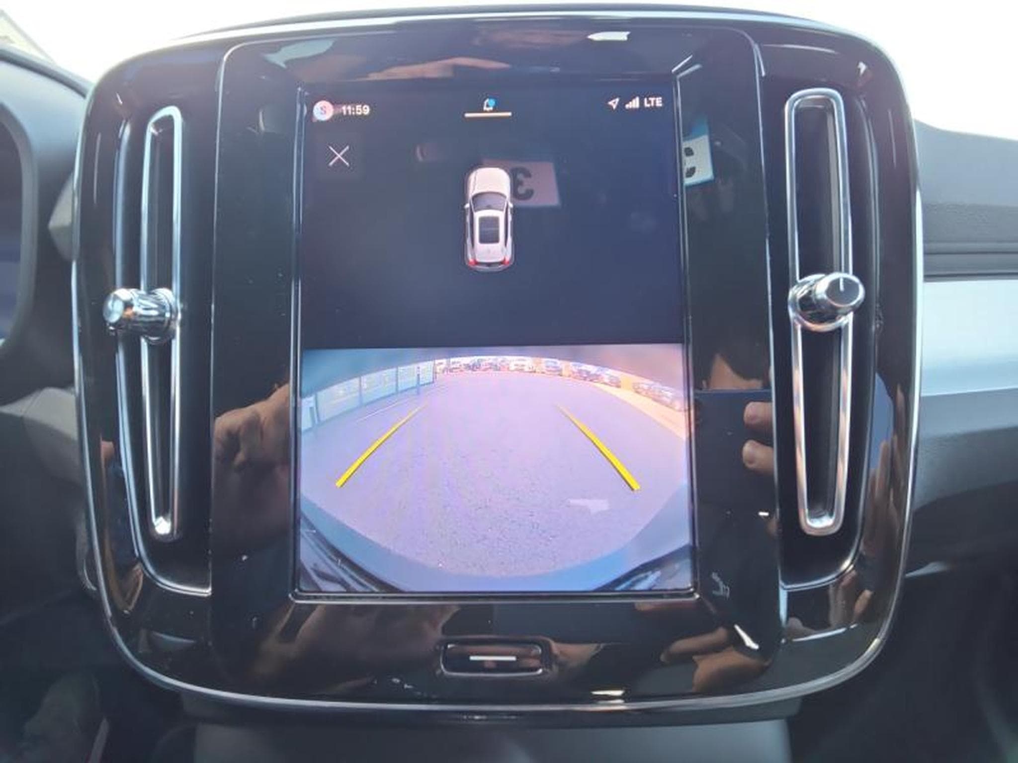 Volvo XC40 B3 Plus Dark / Essence 2026 (2025) - Foto 17