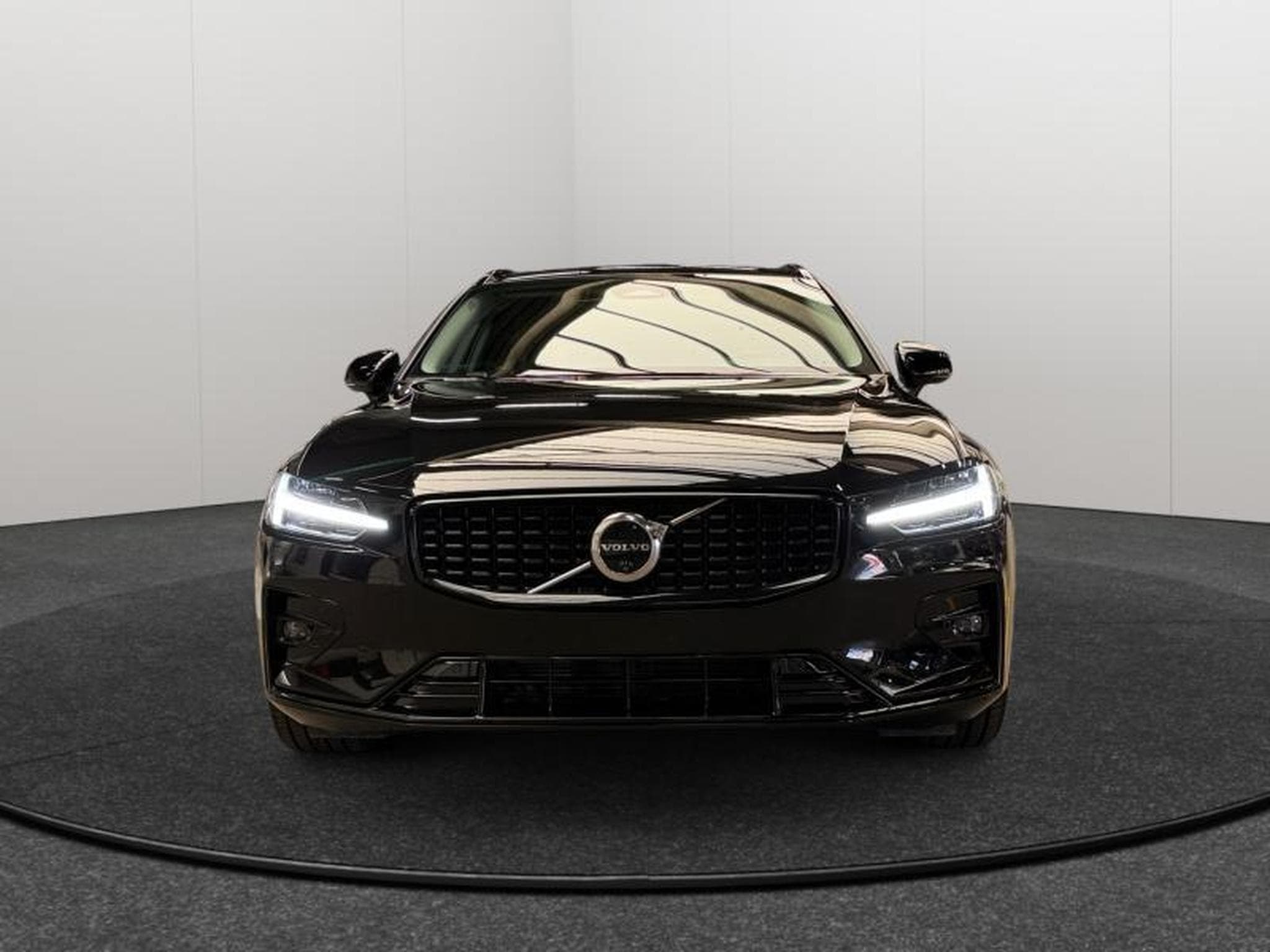 Volvo V60 B4 Plus Dark / Essence (2025) - Foto 9