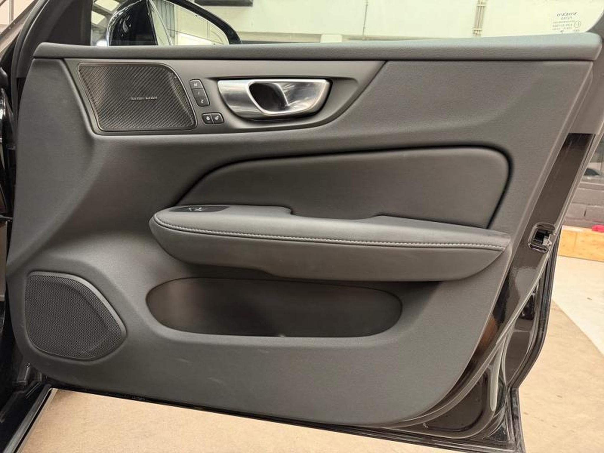 Volvo V60 B4 Plus Dark / Essence (2025) - Foto 21