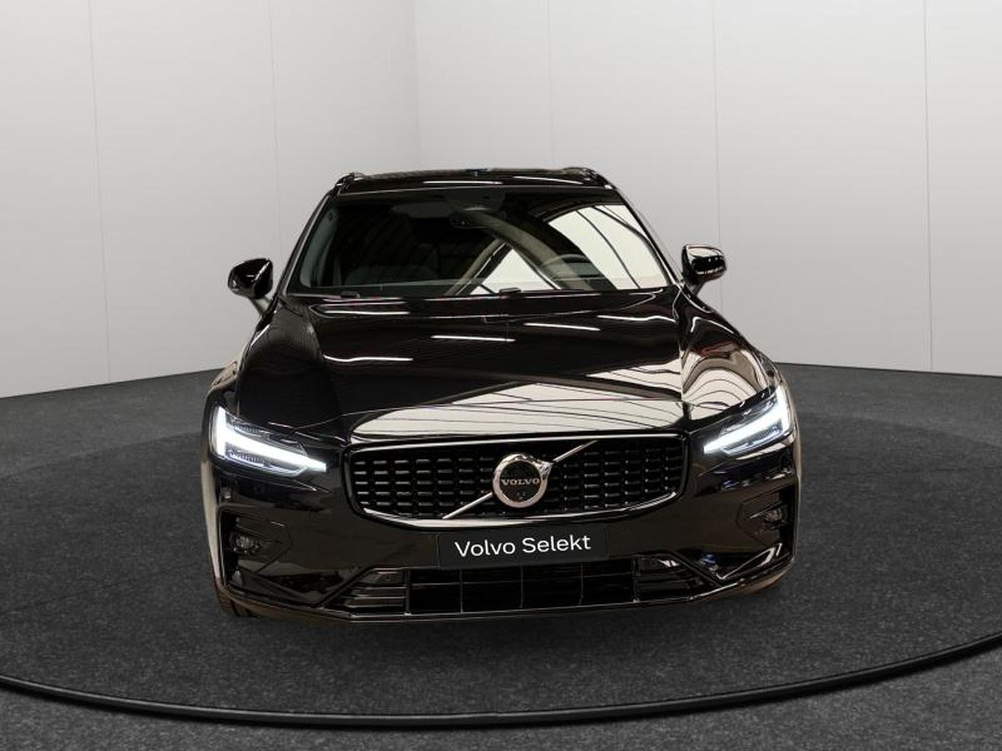 Volvo V60 B4 Ultra Dark / Essence (2025) - Foto 9