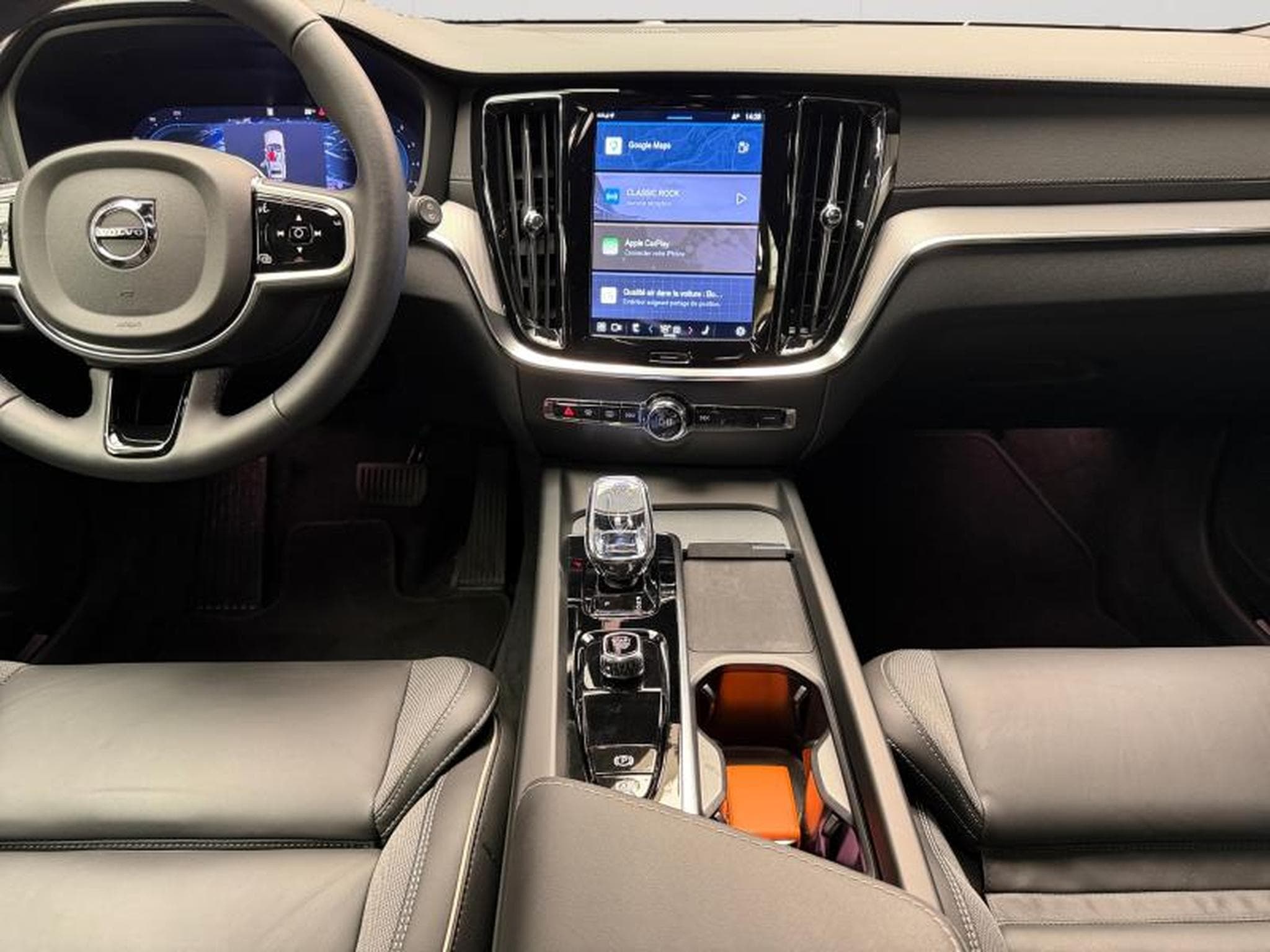 Volvo V60 B4 Ultra Dark / Essence (2025) - Foto 11