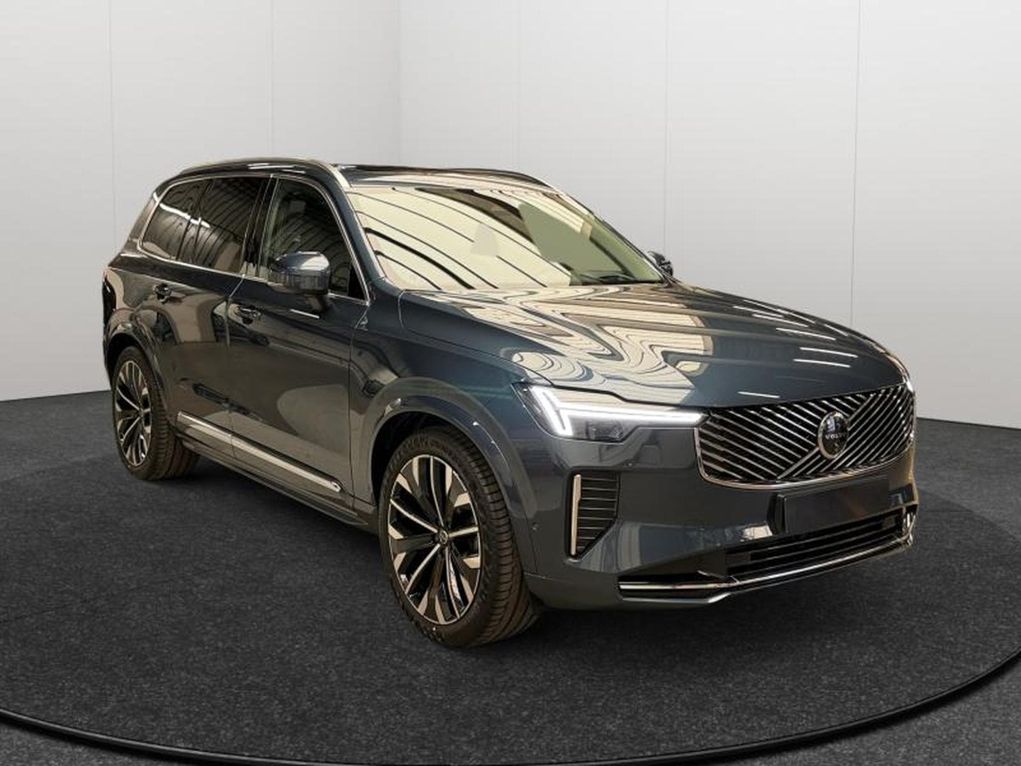 Volvo XC90 Facelift B5 AWD Plus Bright / Essence (2025) - Foto 7