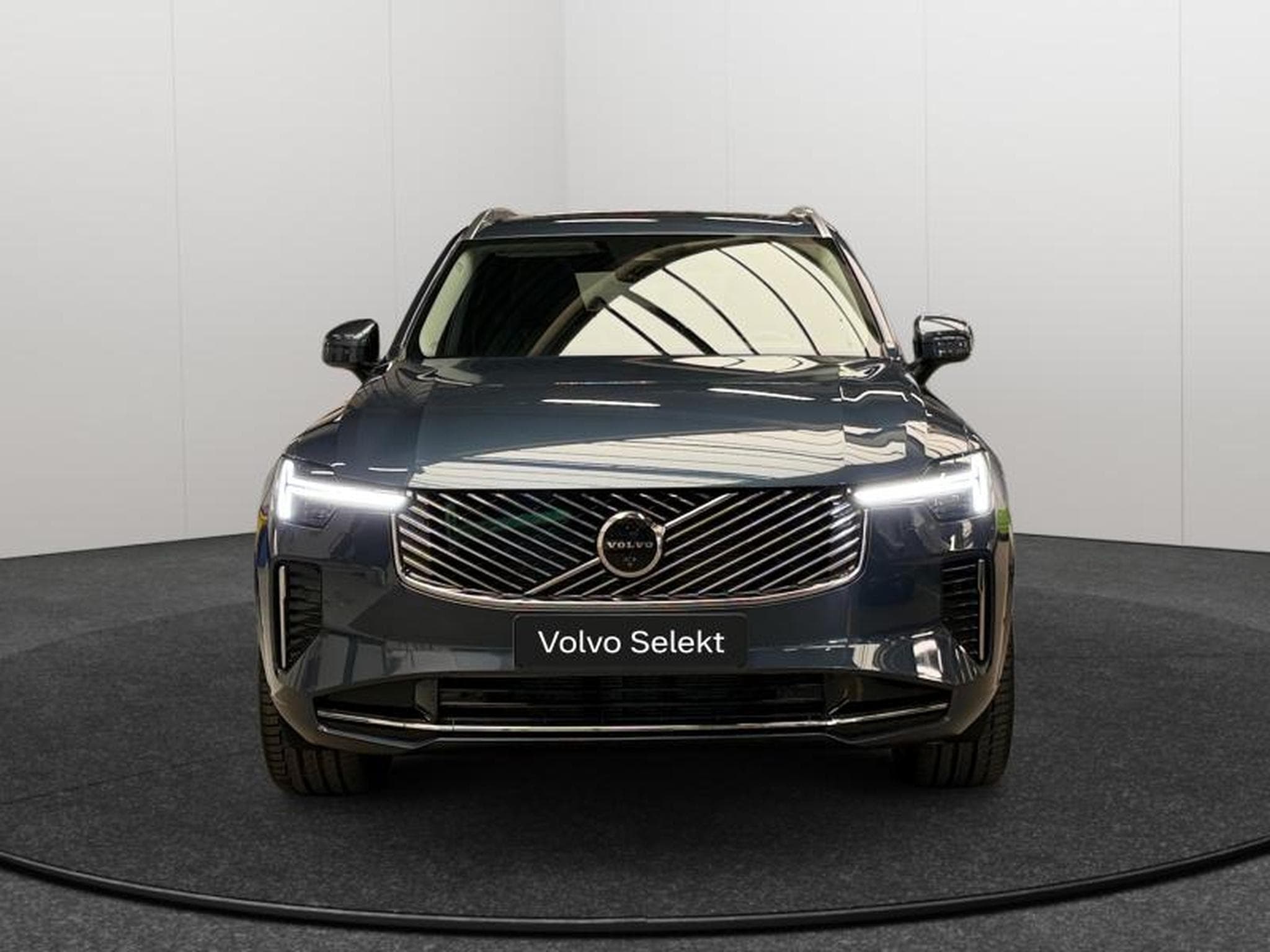 Volvo XC90 Facelift B5 AWD Plus Bright / Essence (2025) - Foto 8