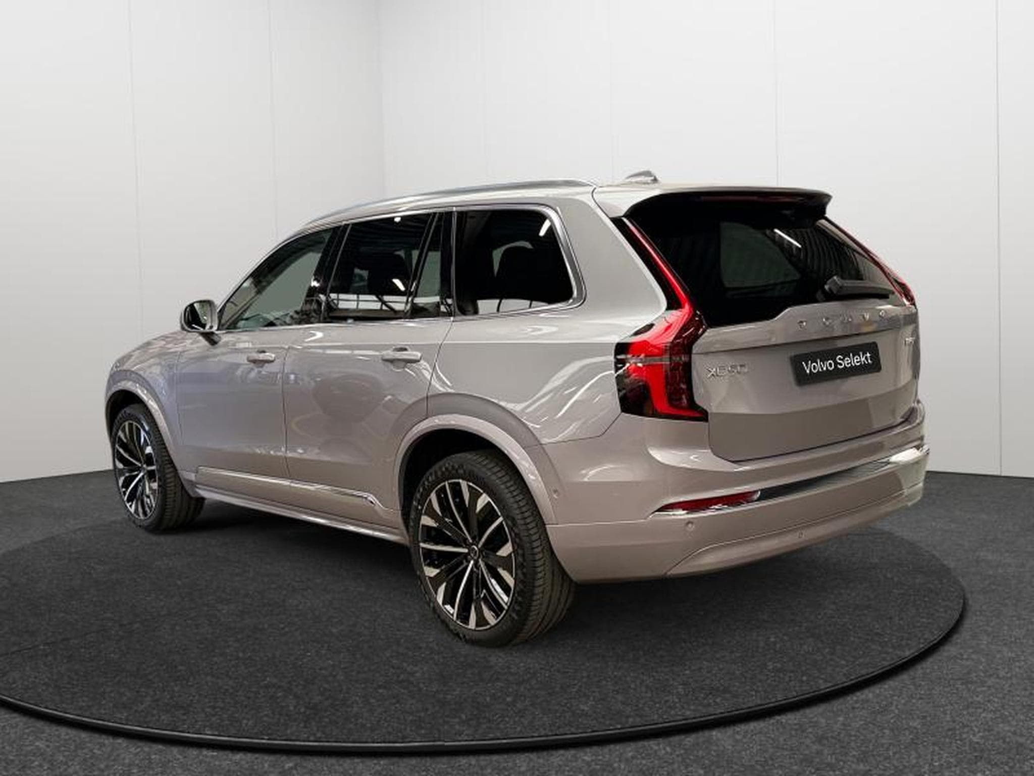 Volvo XC90 Facelift B5 AWD Plus Bright / Essence 2026 (2025) - Foto 3