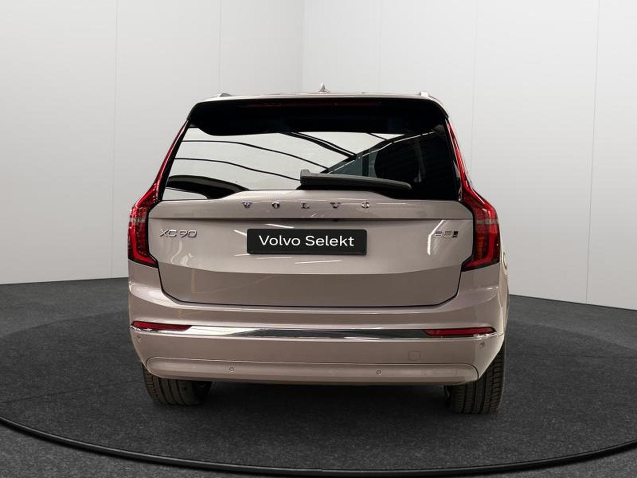 Volvo XC90 Facelift B5 AWD Plus Bright / Essence 2026 (2025) - Foto 4