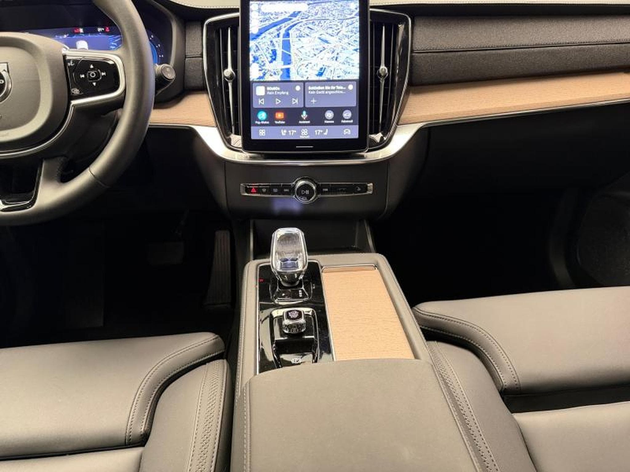 Volvo XC90 Facelift B5 AWD Plus Bright / Essence (2025) - Foto 11