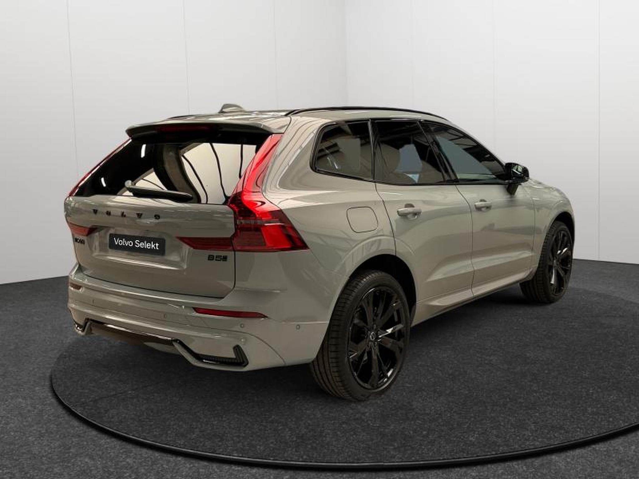 Volvo XC60 Facelift B5 AWD Plus Black Edition / Essence 2026 (2025) - Foto 5