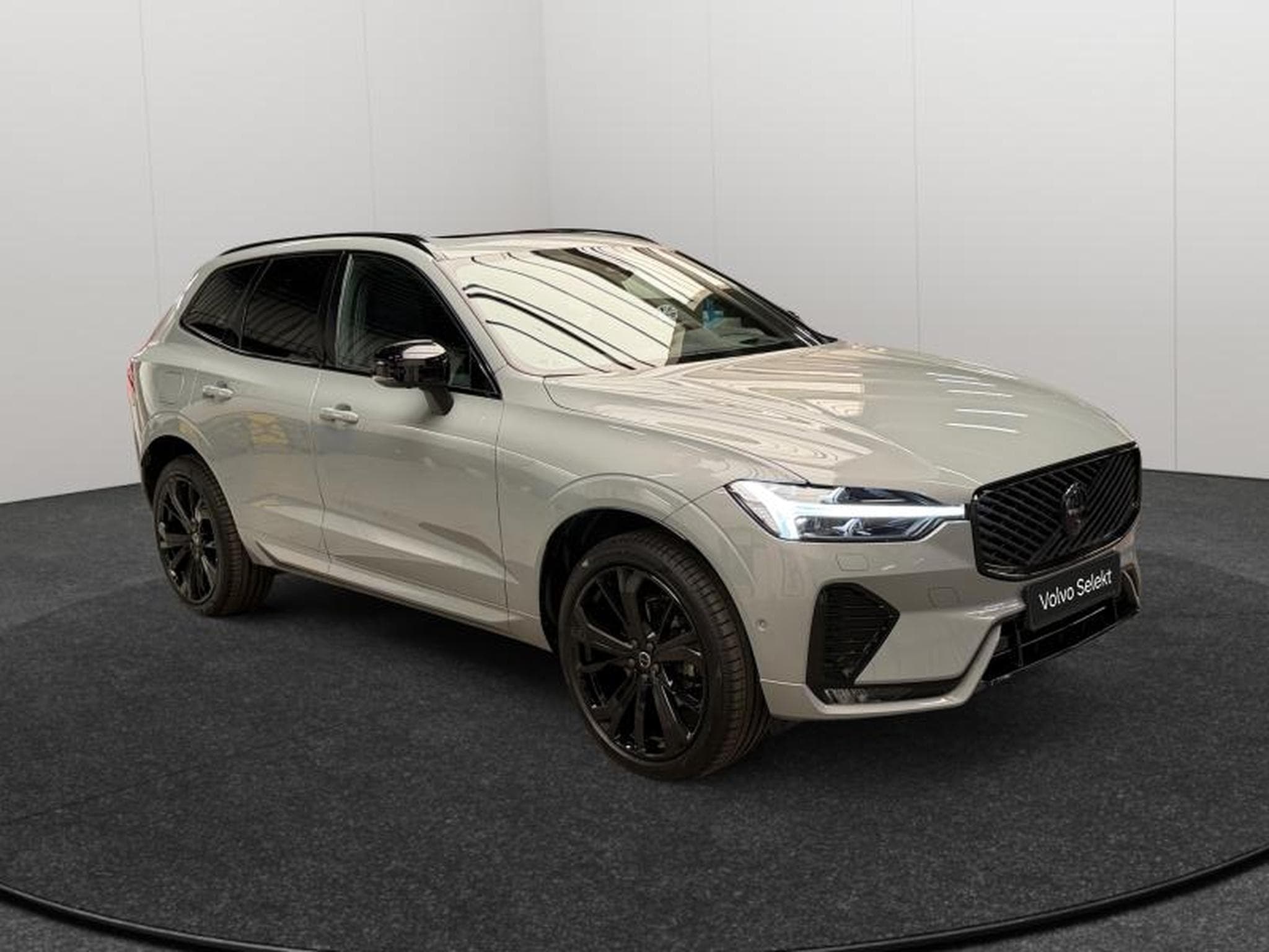 Volvo XC60 Facelift B5 AWD Plus Black Edition / Essence 2026 (2025) - Foto 7