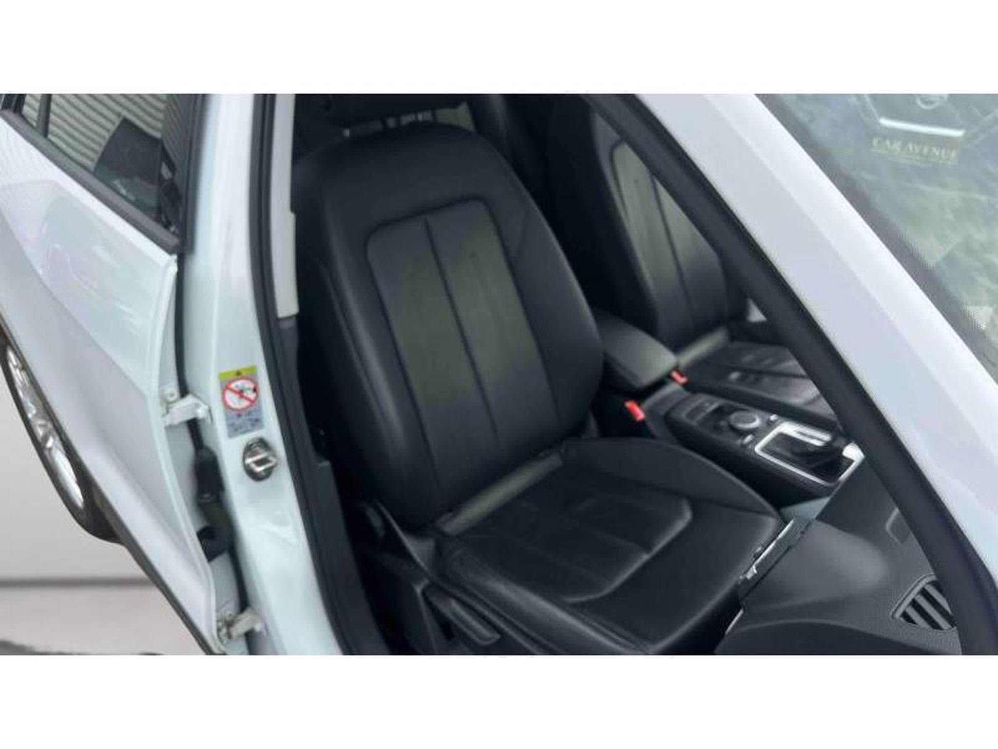 Audi Q2 DESIGN/S-TRONIC/LED/NAVI (2019) - Foto 31